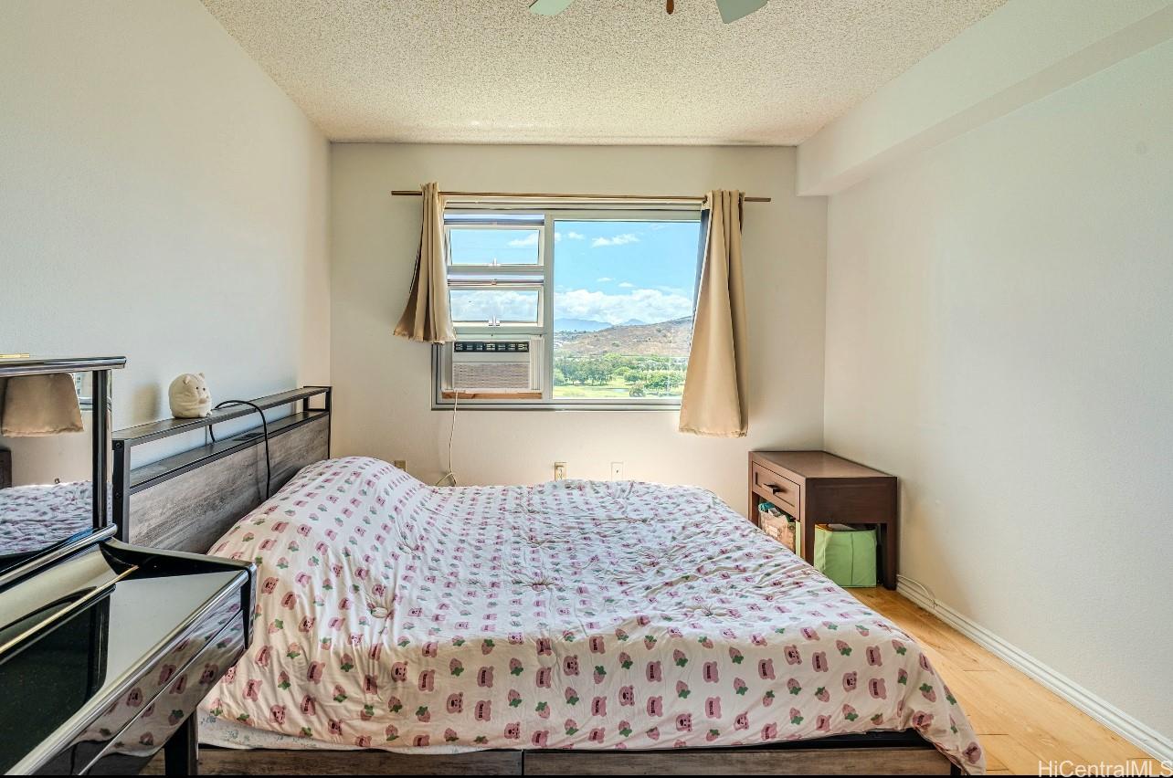 Country Club Village 6 condo # 1505, Honolulu, Hawaii - photo 5 of 11