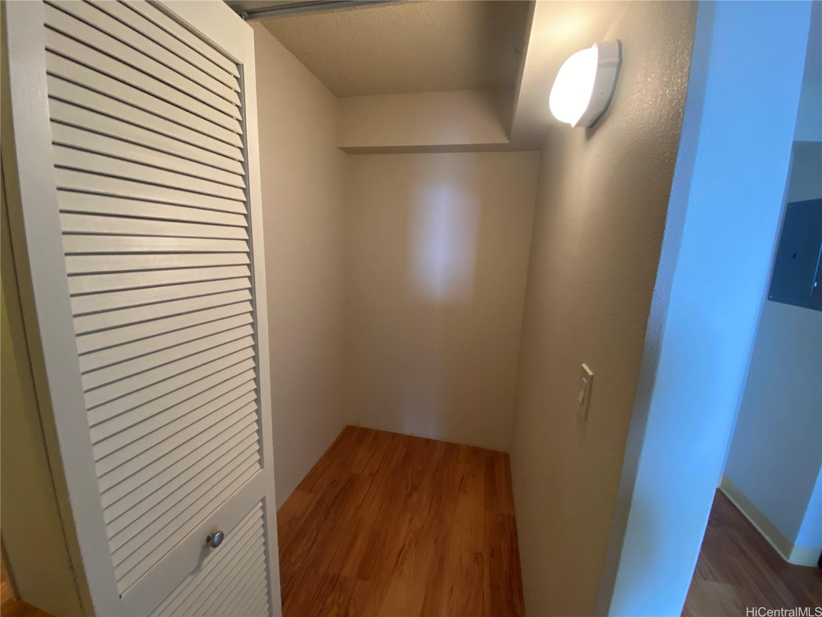 3009 Ala Makahala Place Honolulu - Rental - photo 10 of 12