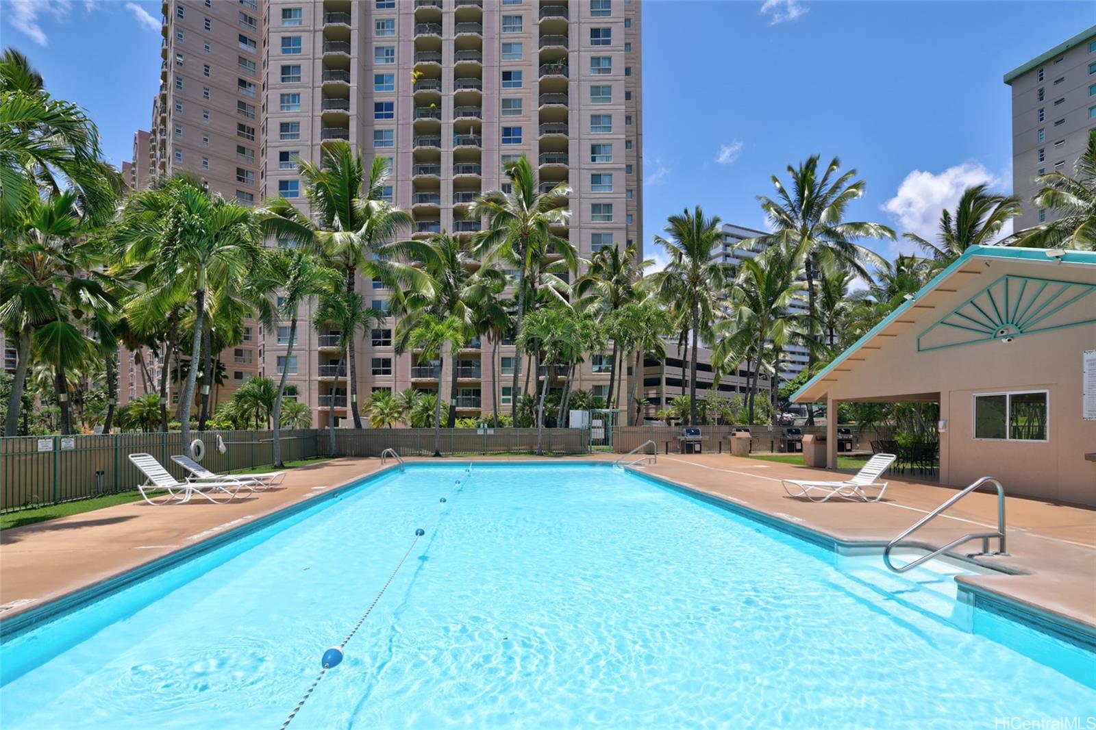 Country Club Village 6 condo # 1804, Honolulu, Hawaii - photo 15 of 20