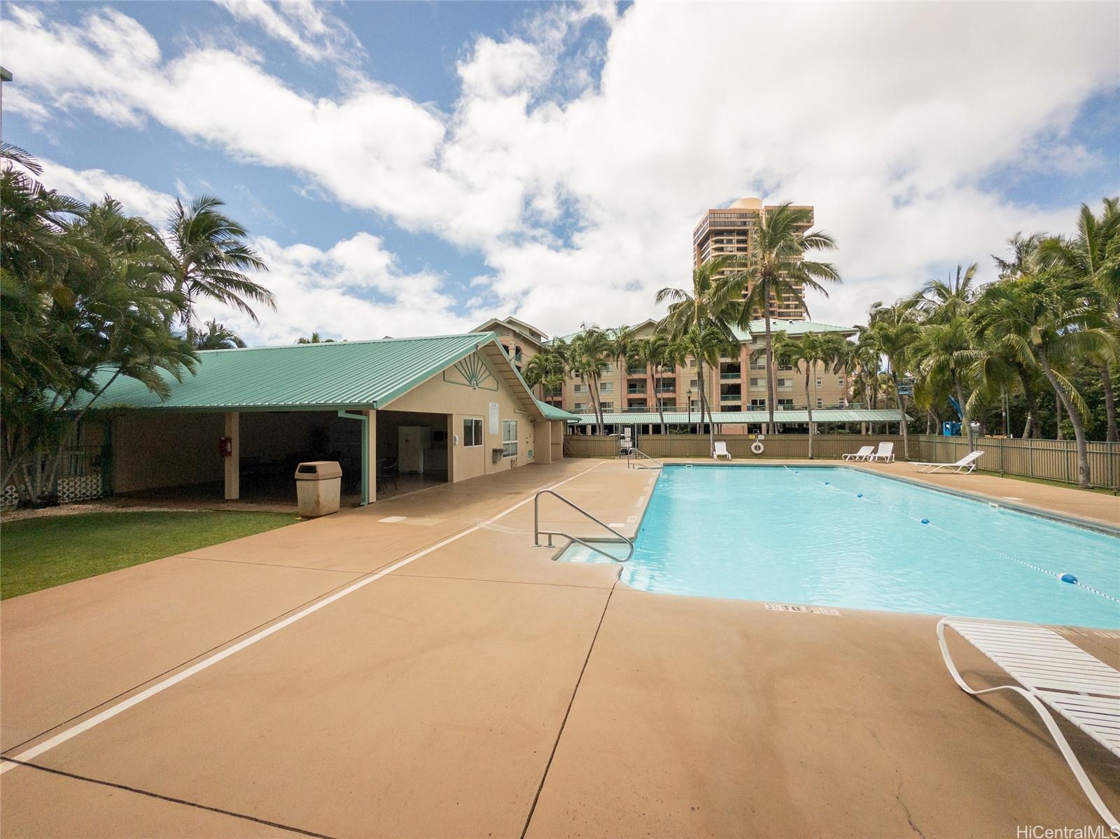 Country Club Village 6 condo # 1809, Honolulu, Hawaii - photo 14 of 18