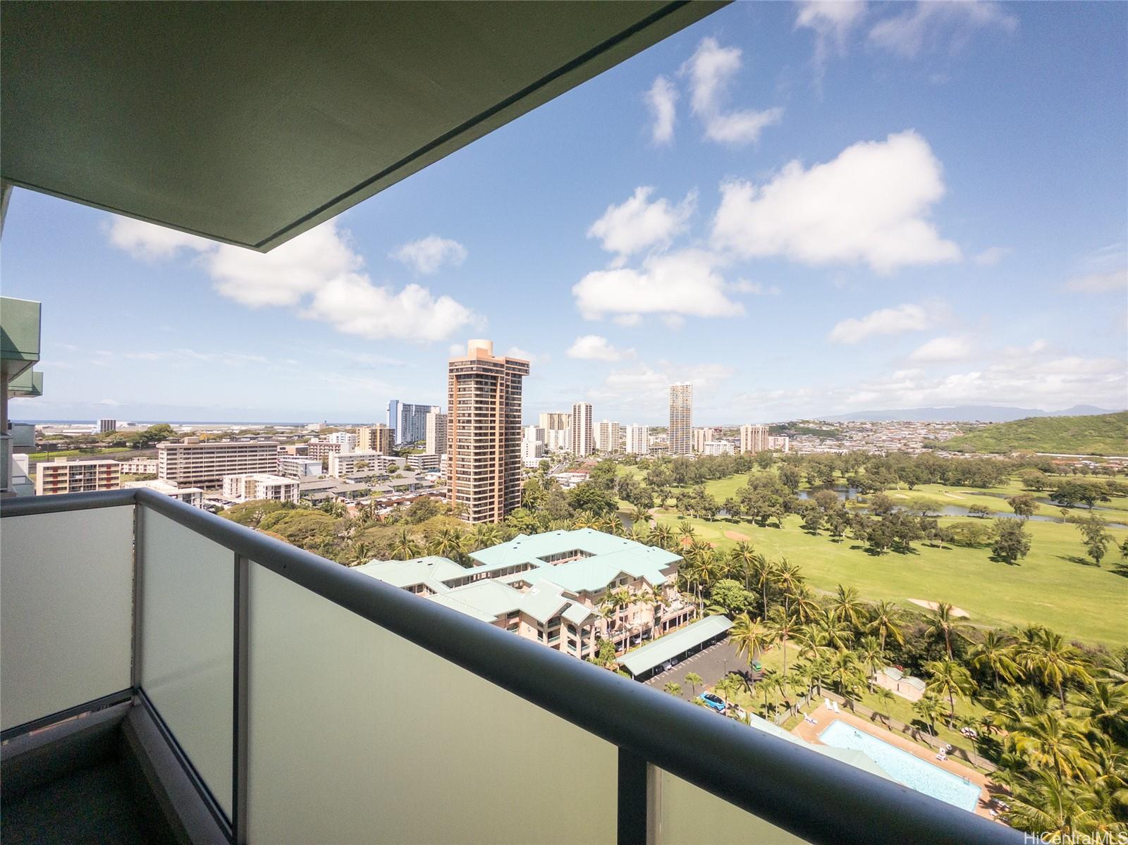 Country Club Village 6 condo # 1809, Honolulu, Hawaii - photo 9 of 18