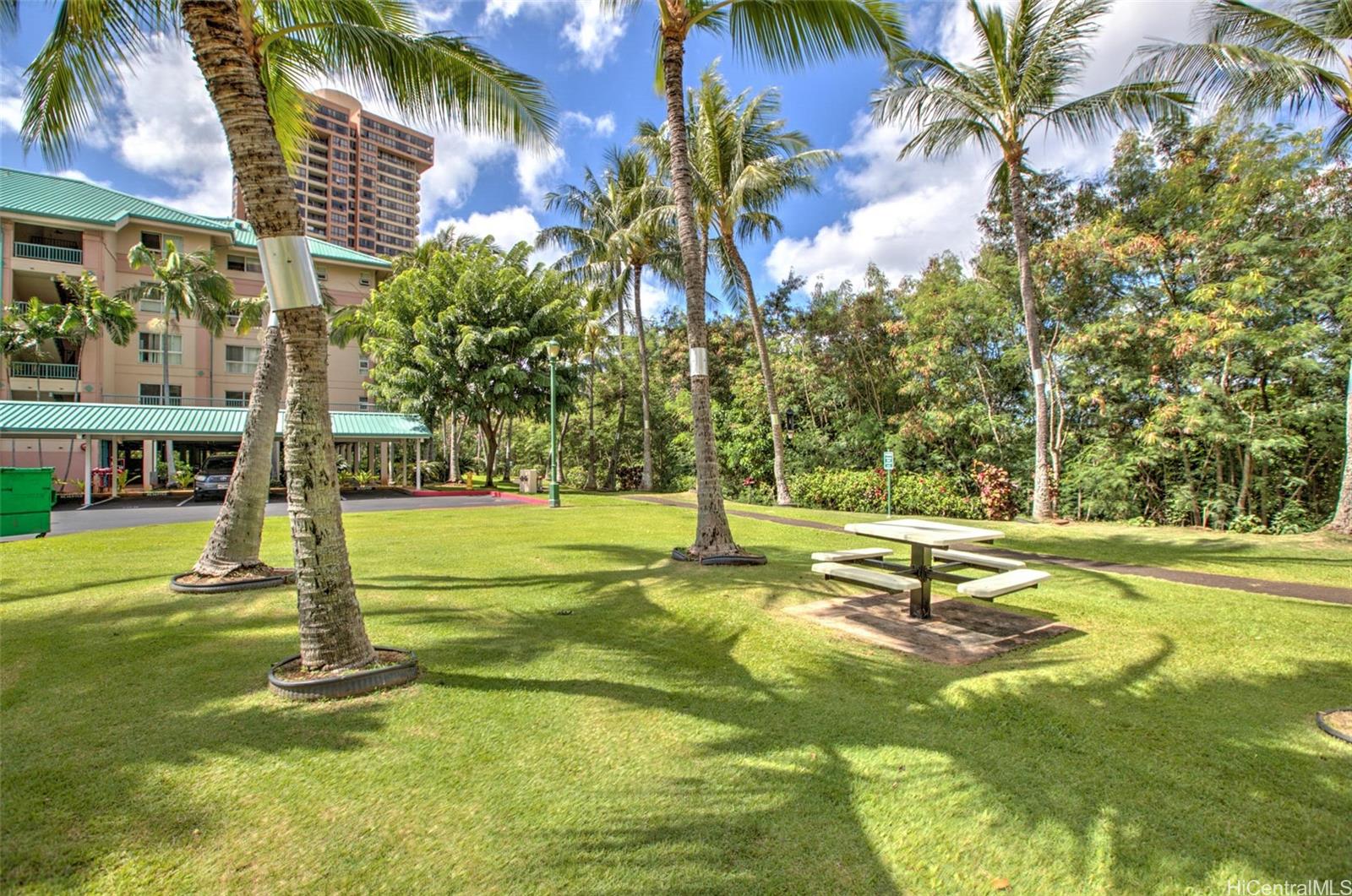 Country Club Village 6 condo # 214, Honolulu, Hawaii - photo 14 of 19