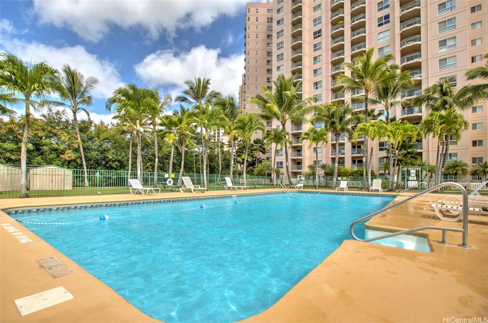 Country Club Village 6 condo # 214, Honolulu, Hawaii - photo 15 of 19