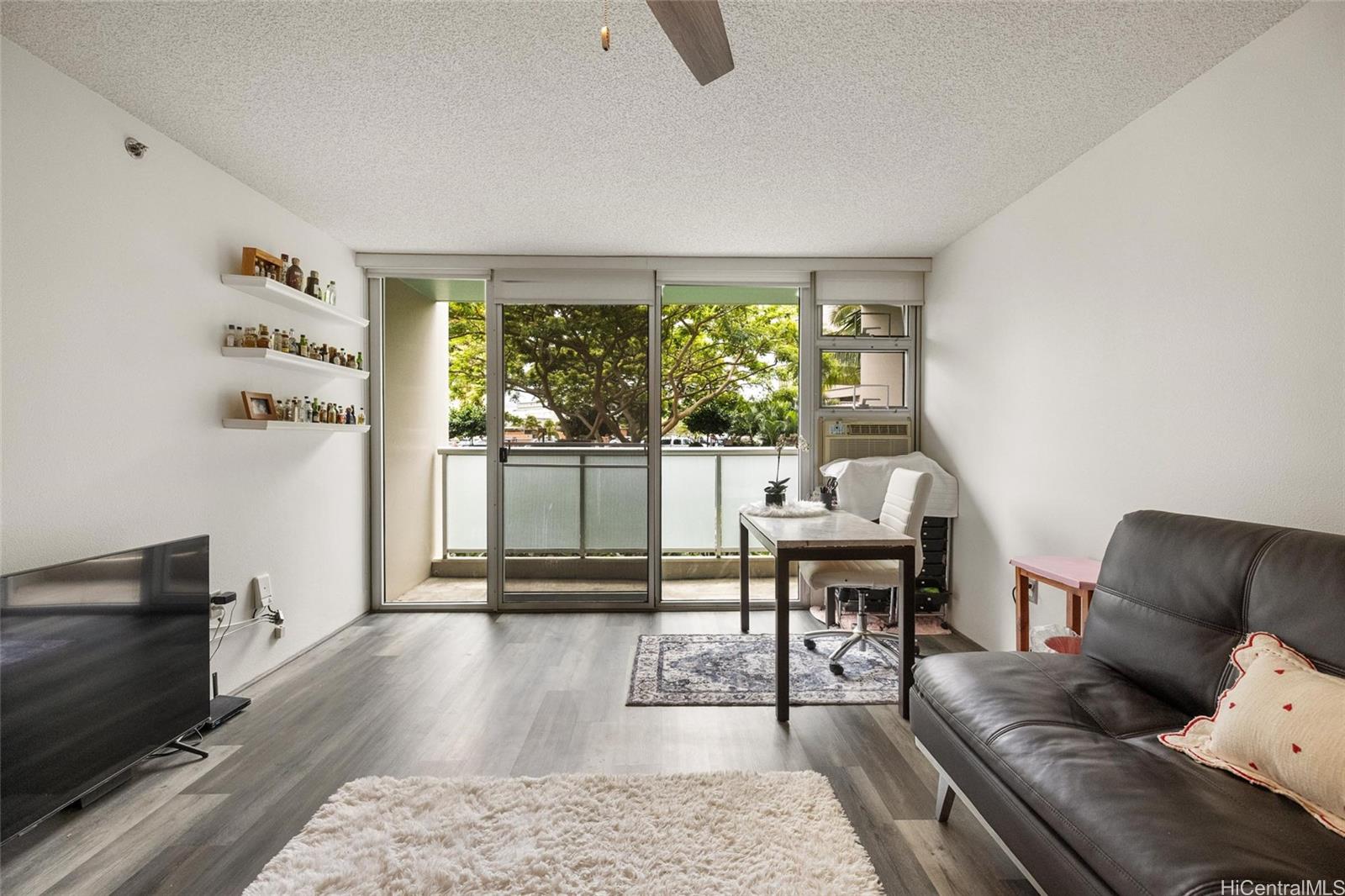 Country Club Village 6 condo # 214, Honolulu, Hawaii - photo 6 of 19