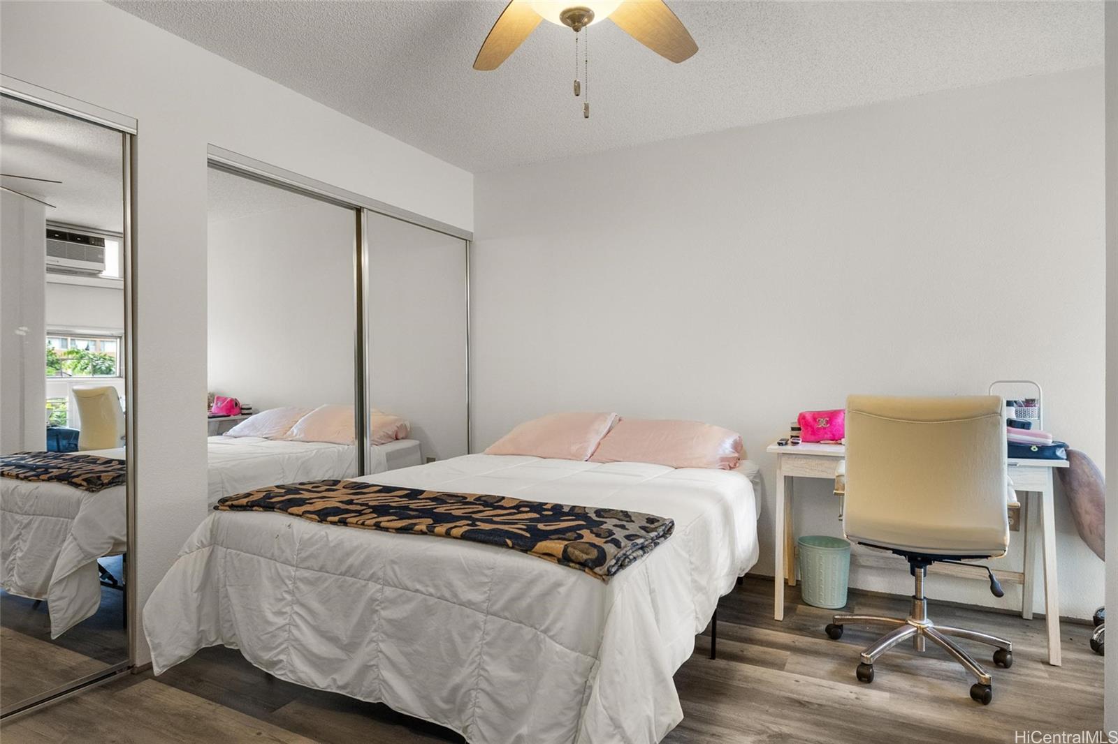 Country Club Village 6 condo # 214, Honolulu, Hawaii - photo 7 of 19