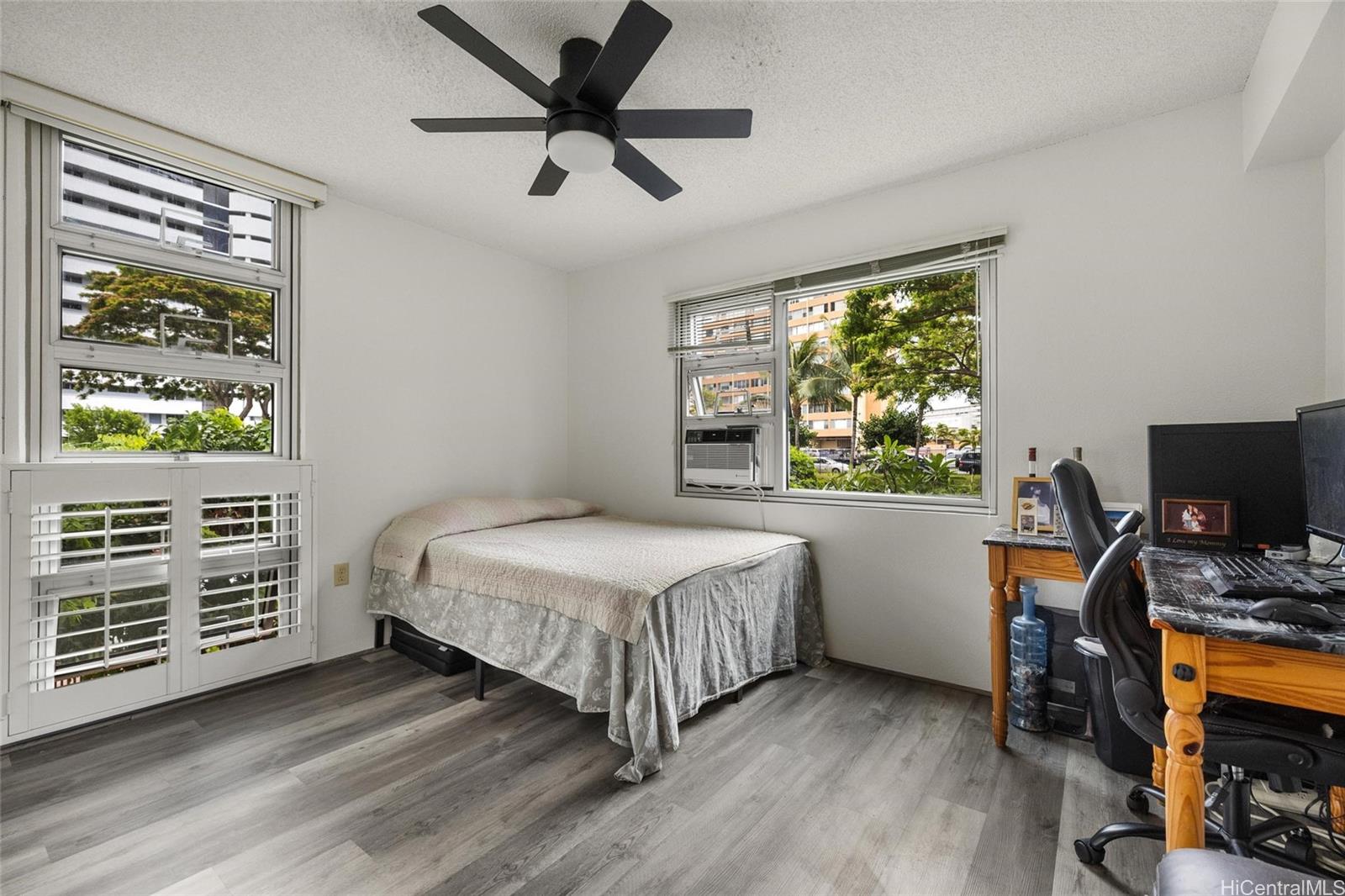 Country Club Village 6 condo # 214, Honolulu, Hawaii - photo 8 of 19