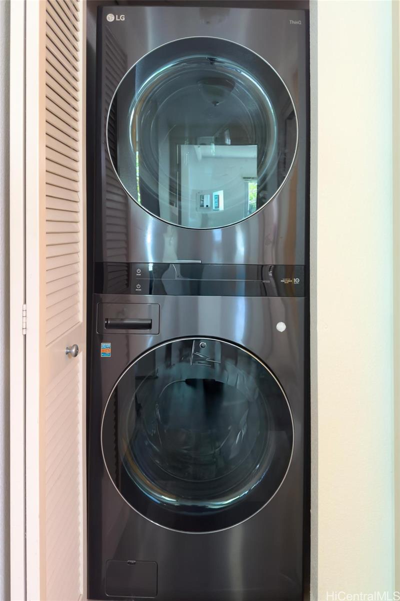 Country Club Village 6 condo # 214, Honolulu, Hawaii - photo 10 of 19