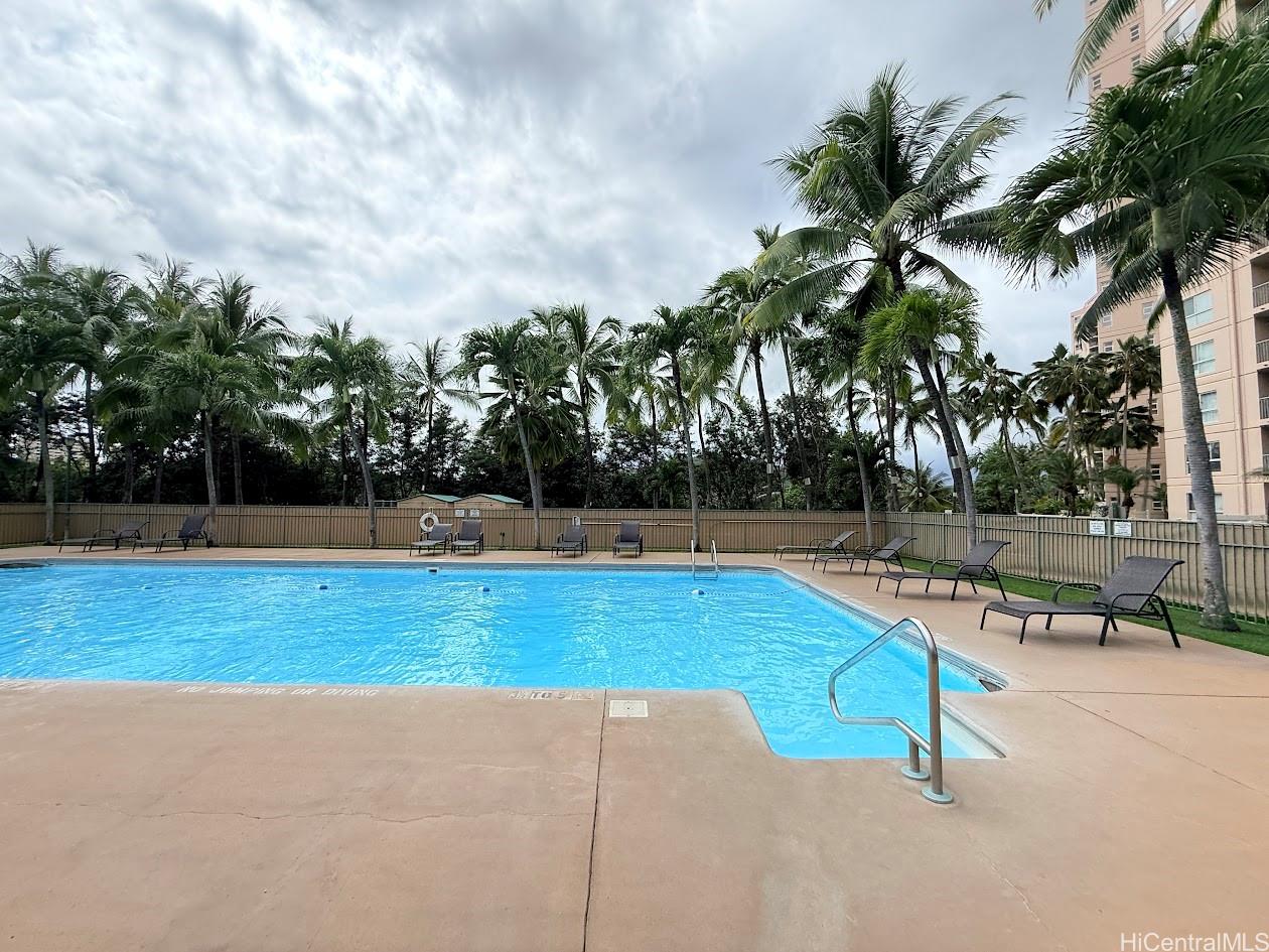 Country Club Village 6 condo # 612, Honolulu, Hawaii - photo 16 of 25