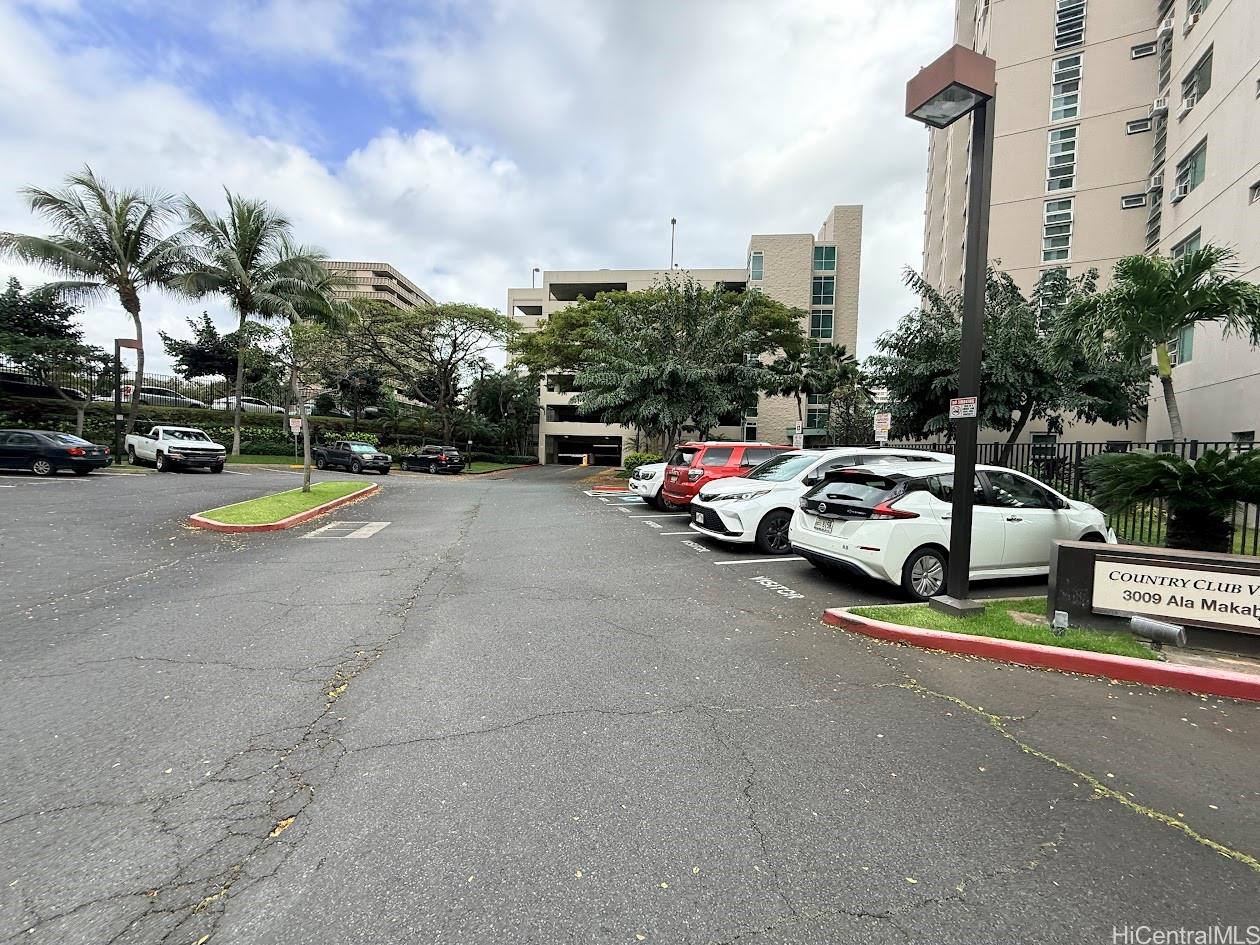 Country Club Village 6 condo # 612, Honolulu, Hawaii - photo 23 of 25