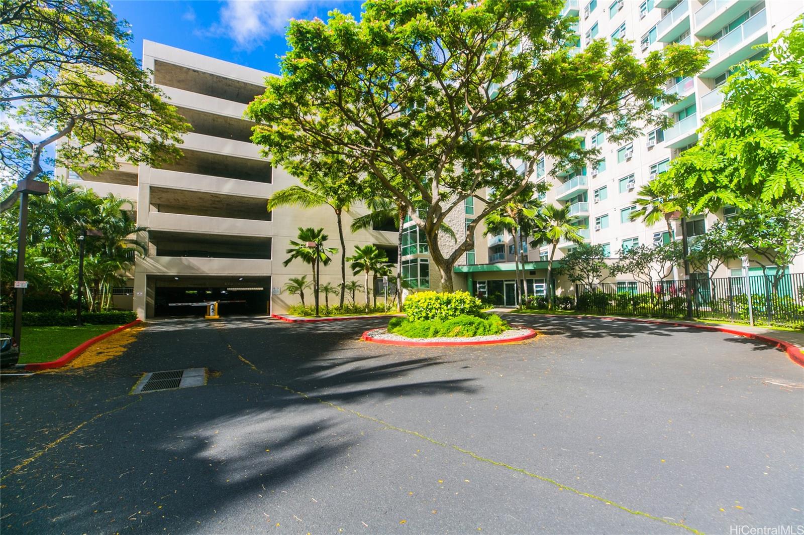 Country Club Village 6 condo # 714, Honolulu, Hawaii - photo 12 of 13