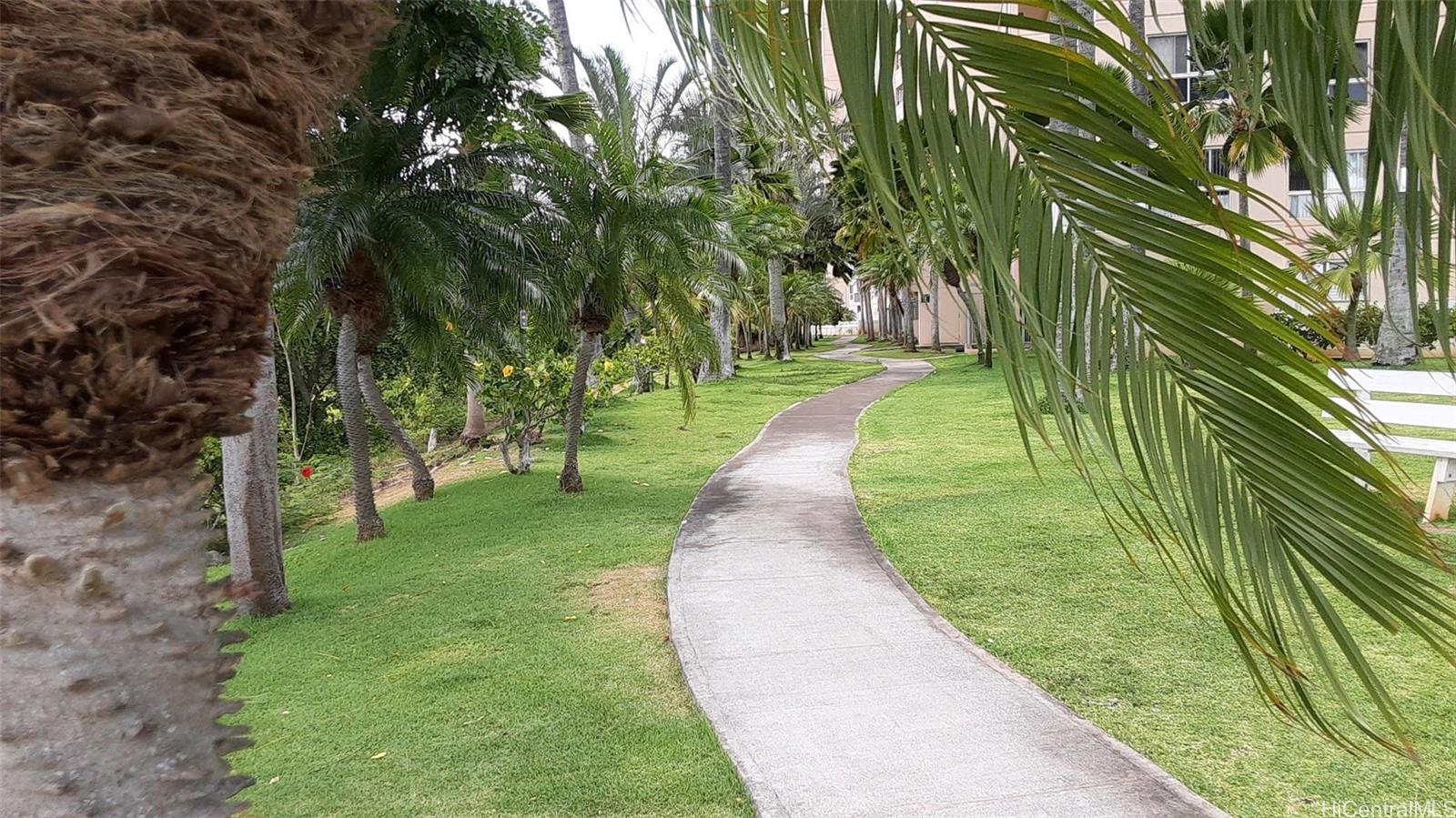 Country Club Village 6 condo # 808, Honolulu, Hawaii - photo 15 of 15