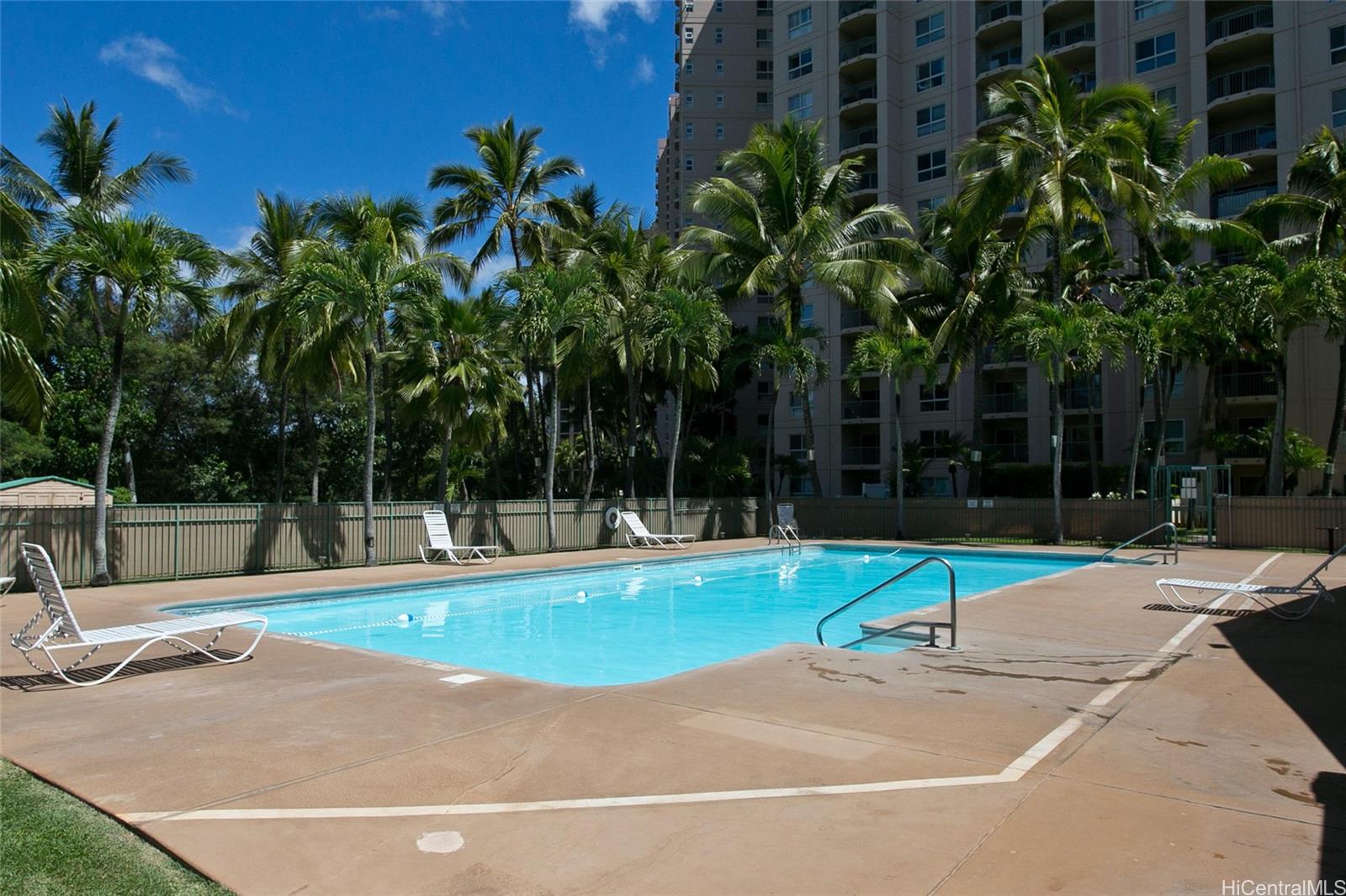 Country Club Village 6 condo # 808, Honolulu, Hawaii - photo 5 of 15