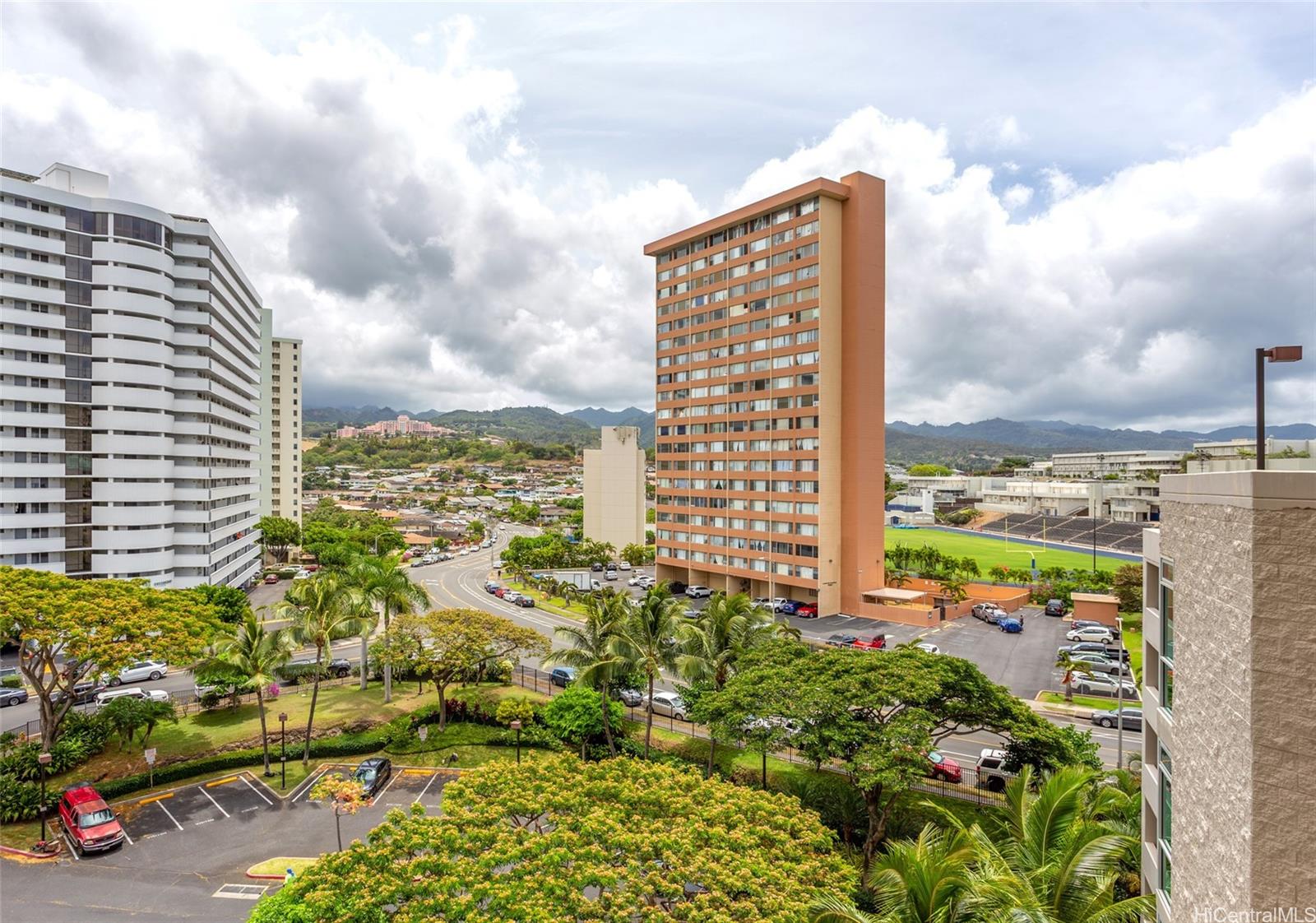 Country Club Village 6 condo # 810, Honolulu, Hawaii - photo 11 of 13