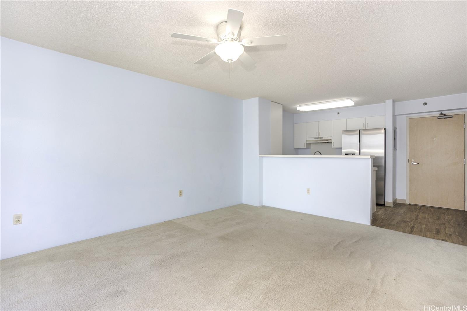 Country Club Village 6 condo # 810, Honolulu, Hawaii - photo 9 of 13