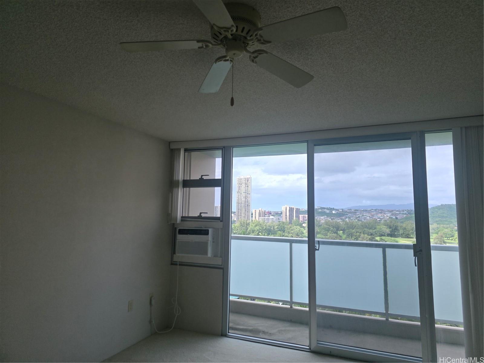 3009 Ala Makahala Pl Honolulu - Rental - photo 2 of 12