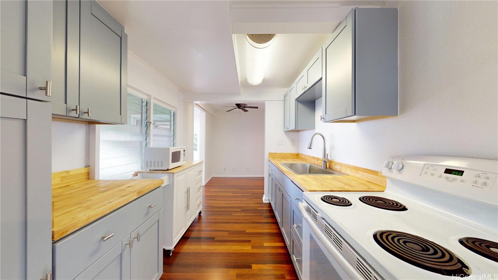 3009 Alencastre Pl Honolulu - Rental - photo 2 of 23