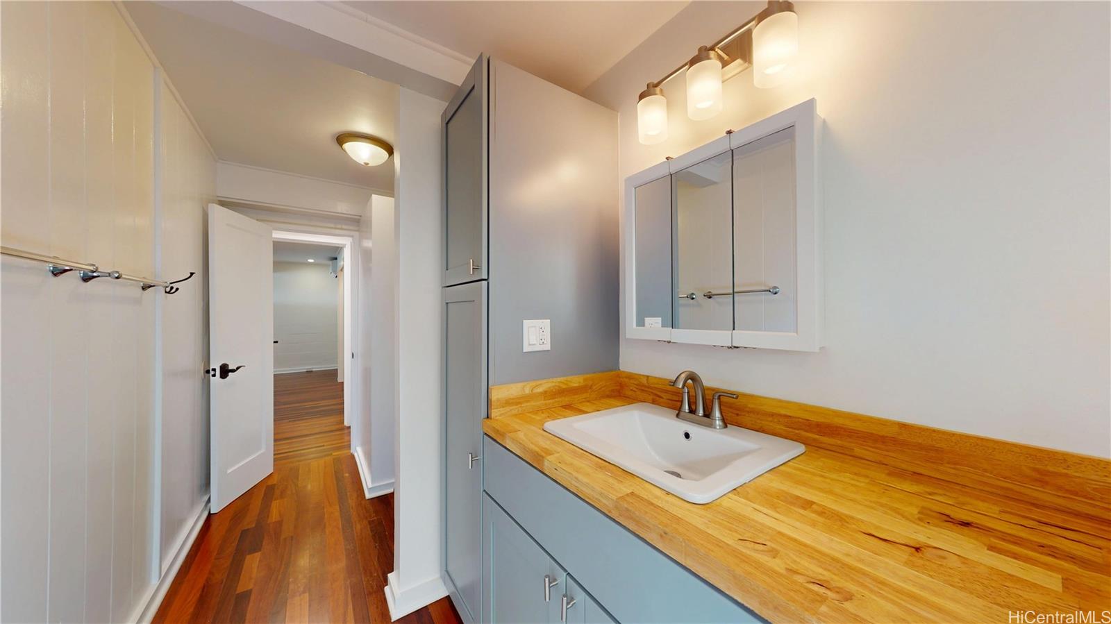 3009 Alencastre Pl Honolulu - Rental - photo 6 of 23