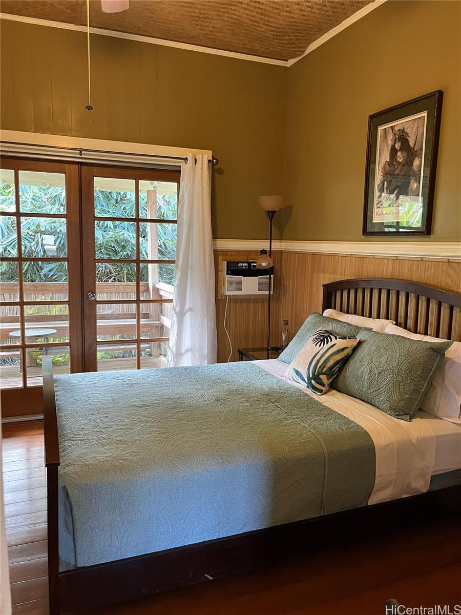 301  Ponahawai St Hilo, South Hilo home - photo 5 of 12