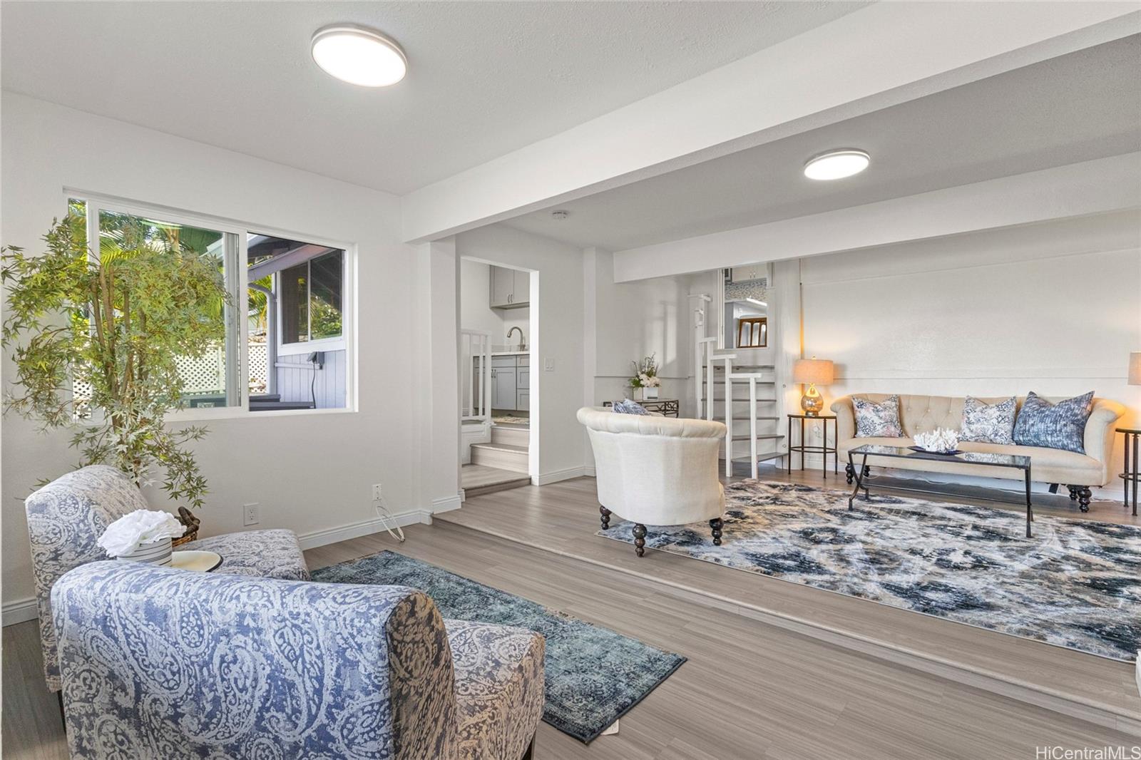 3015  Alencastre Place St. Louis, Diamond Head home - photo 2 of 25