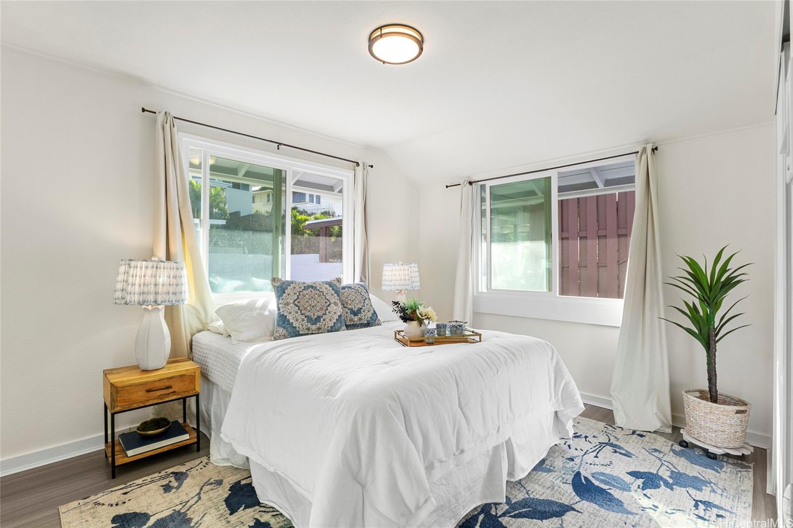 3015  Alencastre Place St. Louis, Diamond Head home - photo 3 of 25