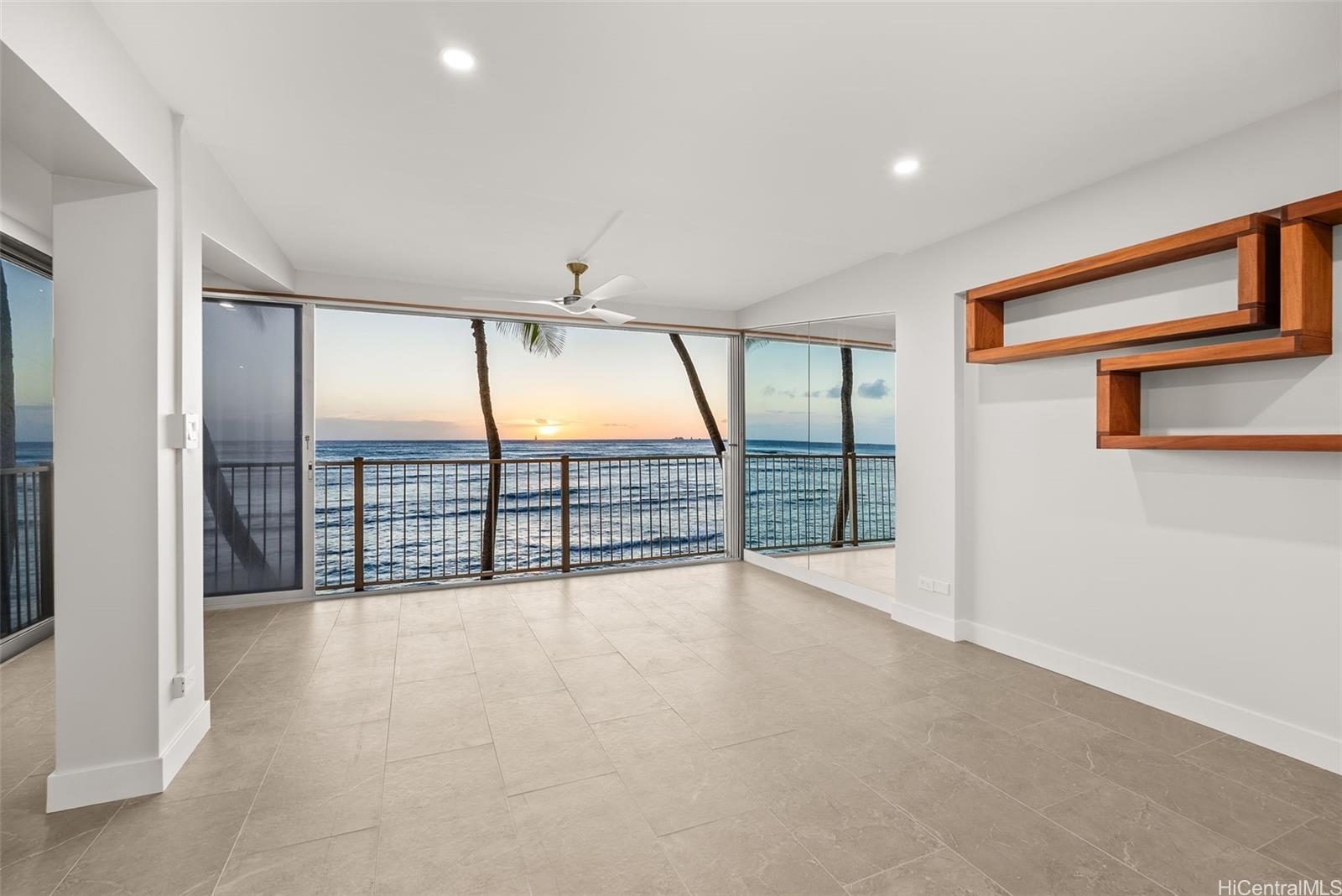 Oceanside Manor condo # 201, Honolulu, Hawaii - photo 2 of 25