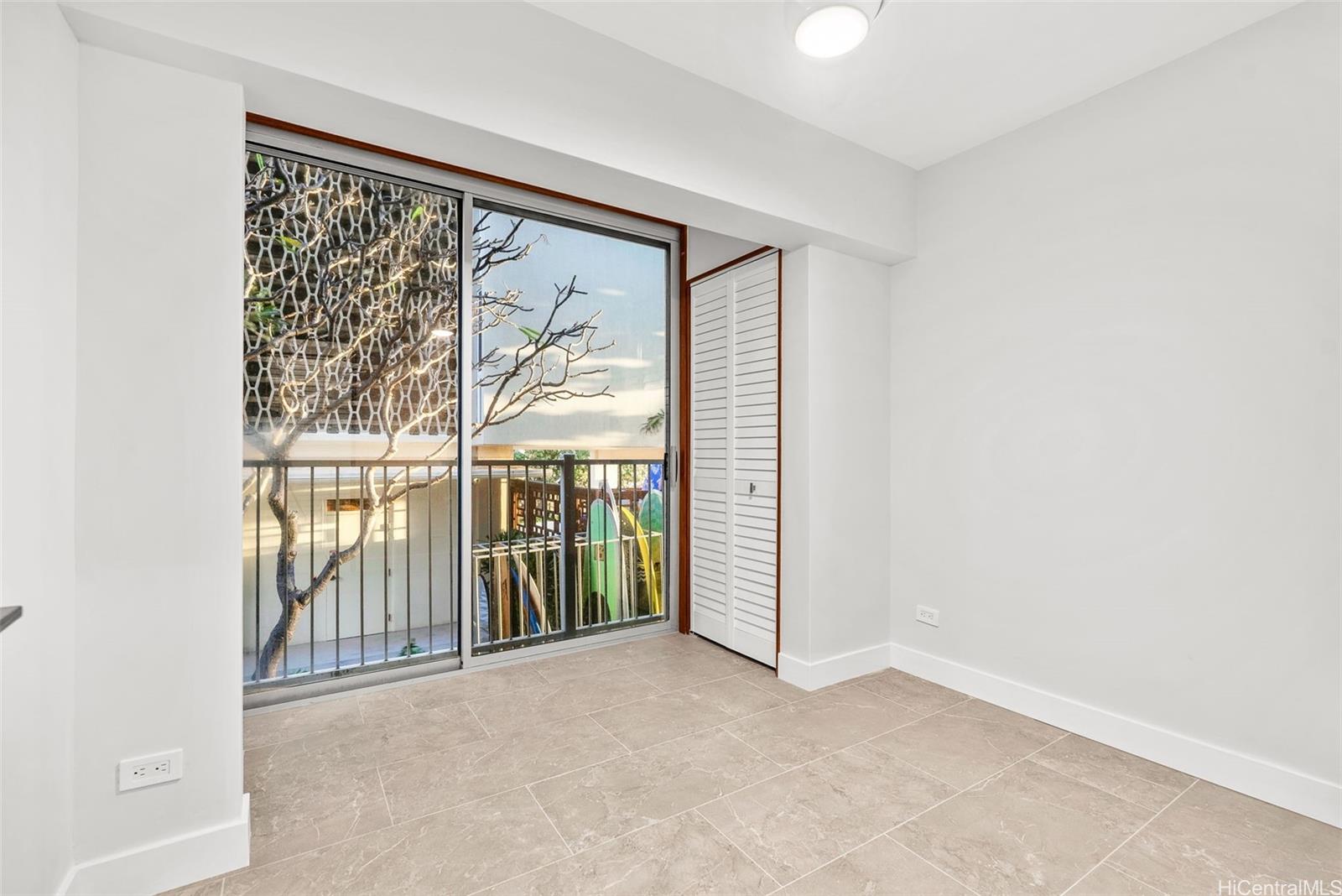 Oceanside Manor condo # 201, Honolulu, Hawaii - photo 11 of 25