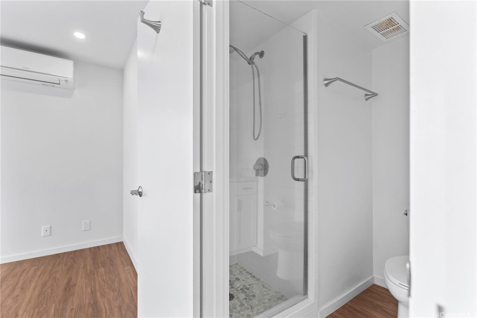 Oceanside Manor condo # 402, Honolulu, Hawaii - photo 16 of 25