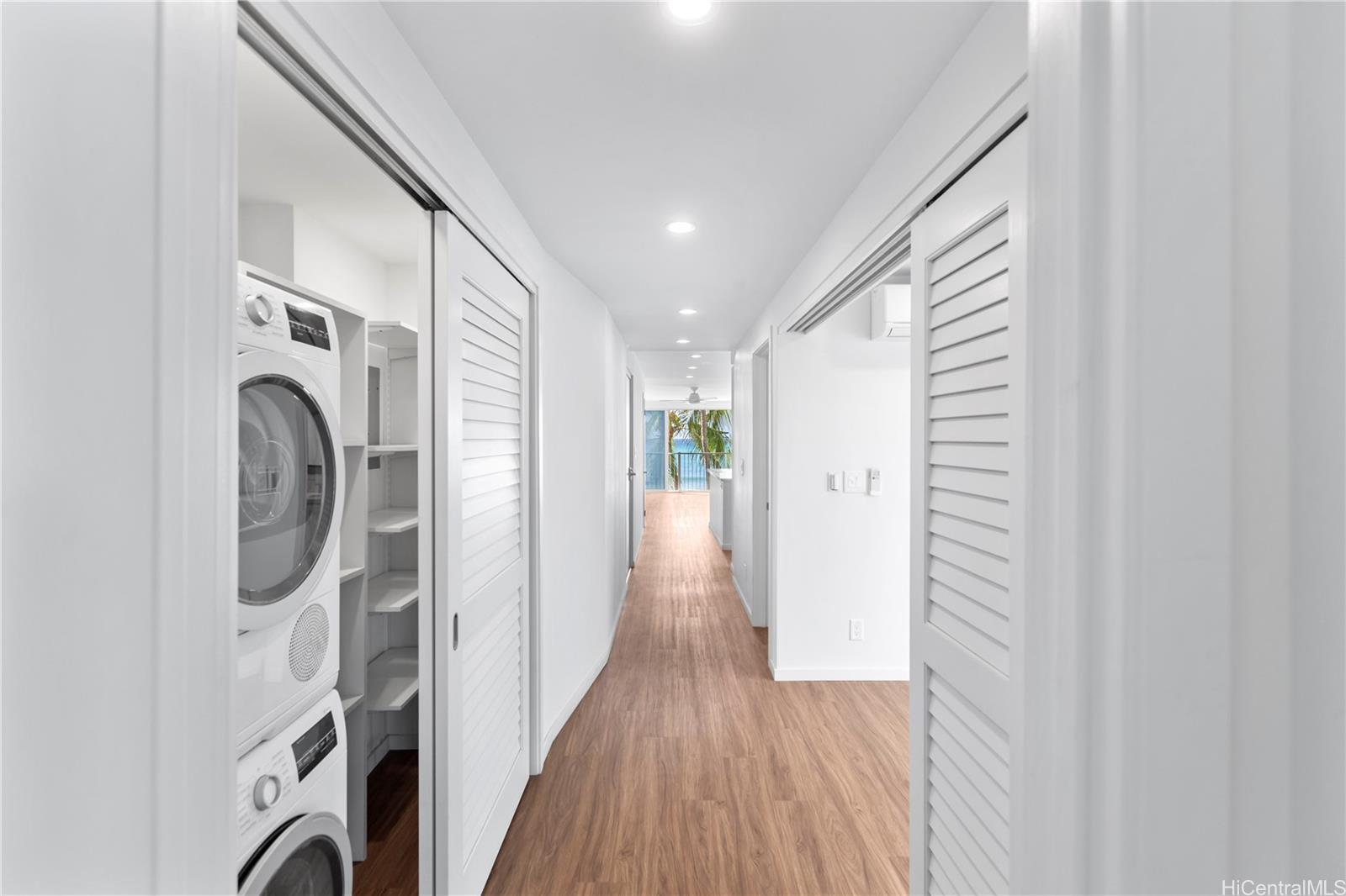 Oceanside Manor condo # 402, Honolulu, Hawaii - photo 17 of 25