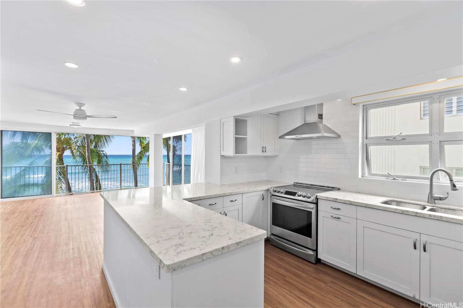 Oceanside Manor condo # 402, Honolulu, Hawaii - photo 8 of 25