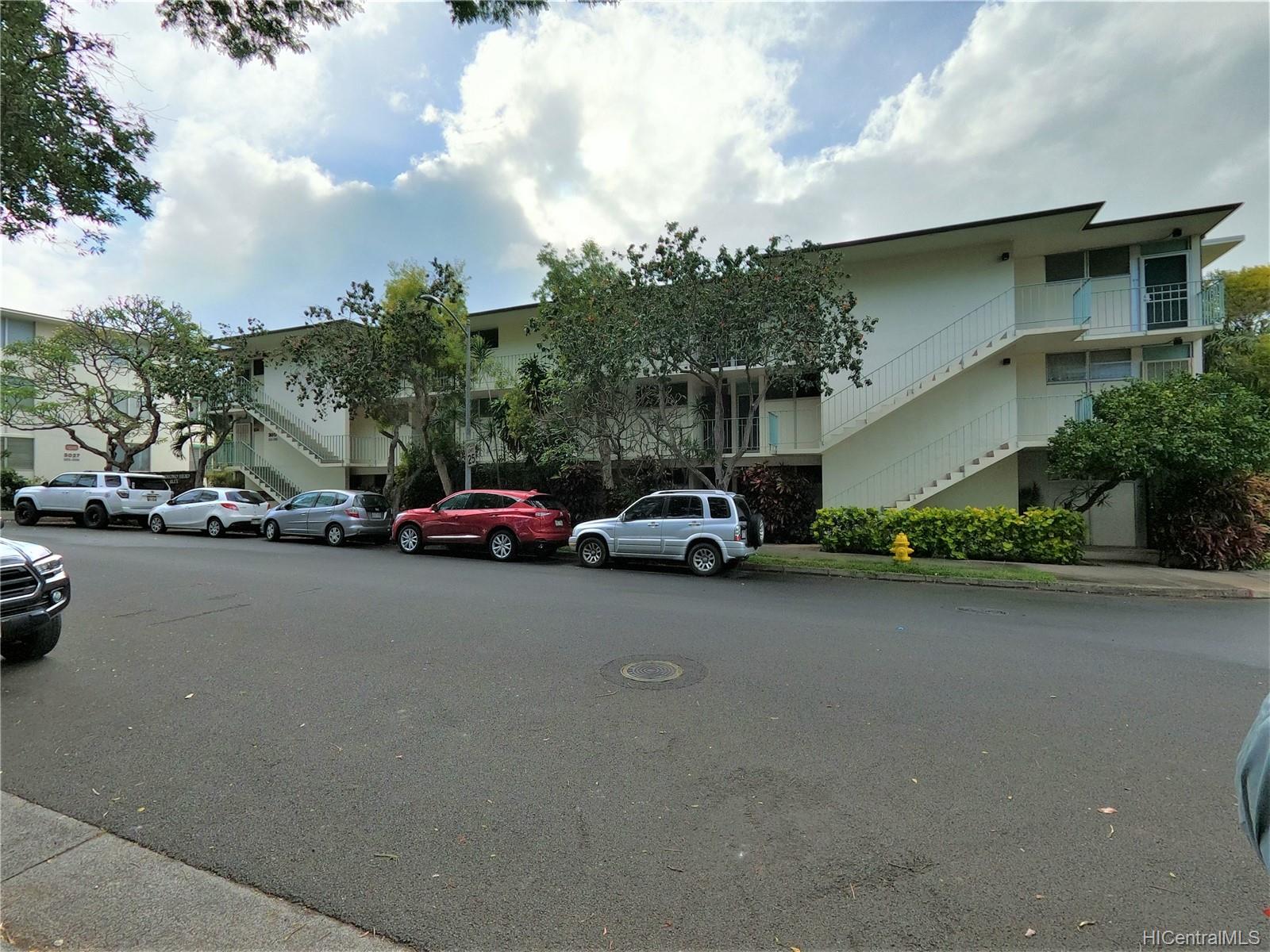 Diamond Head Alii Corp condo # 215, Honolulu, Hawaii - photo 1 of 18