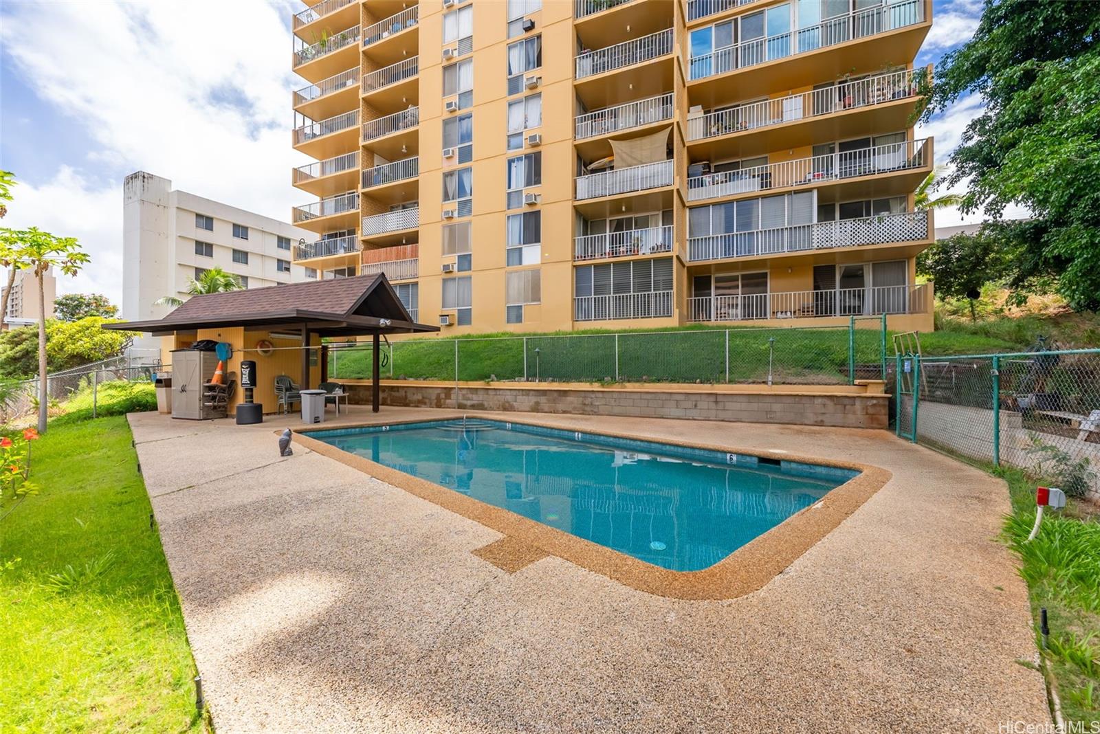 Kahana Kai condo # 202, Honolulu, Hawaii - photo 19 of 23