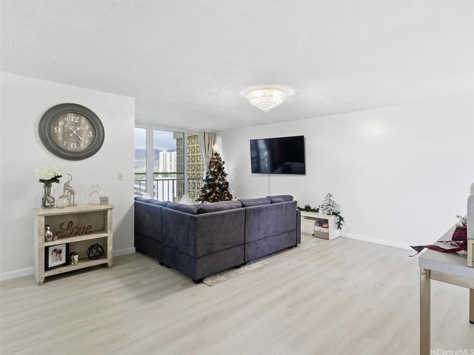 Kahana Kai condo # 404, HONOLULU, Hawaii - photo 2 of 17