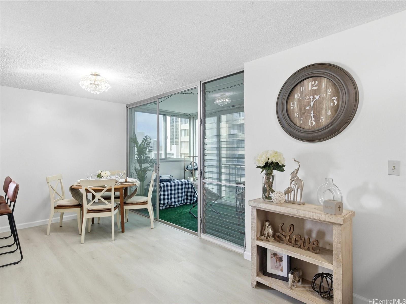 Kahana Kai condo # 404, HONOLULU, Hawaii - photo 6 of 17