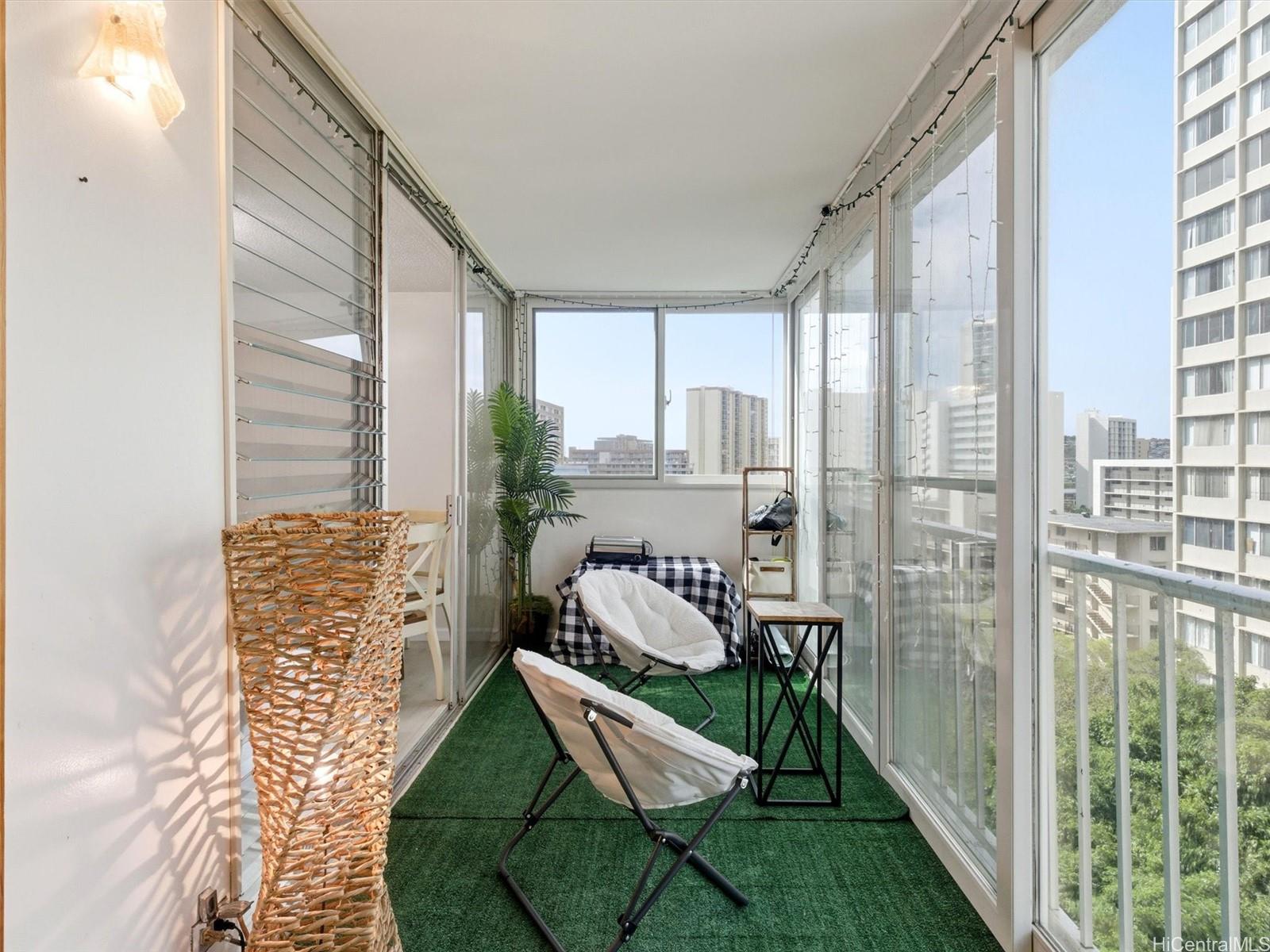 Kahana Kai condo # 404, HONOLULU, Hawaii - photo 7 of 17