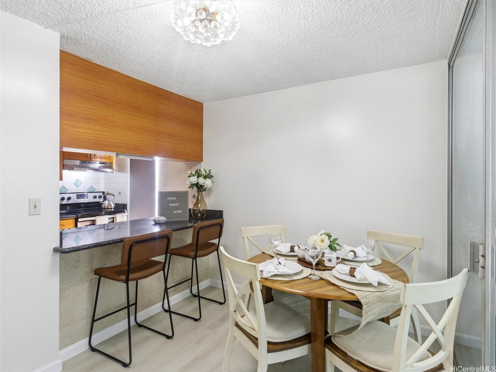 Kahana Kai condo # 404, HONOLULU, Hawaii - photo 8 of 17