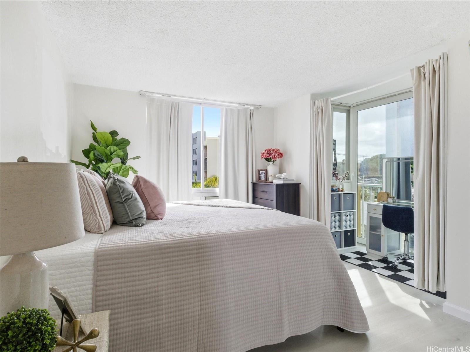 Kahana Kai condo # 404, HONOLULU, Hawaii - photo 10 of 17