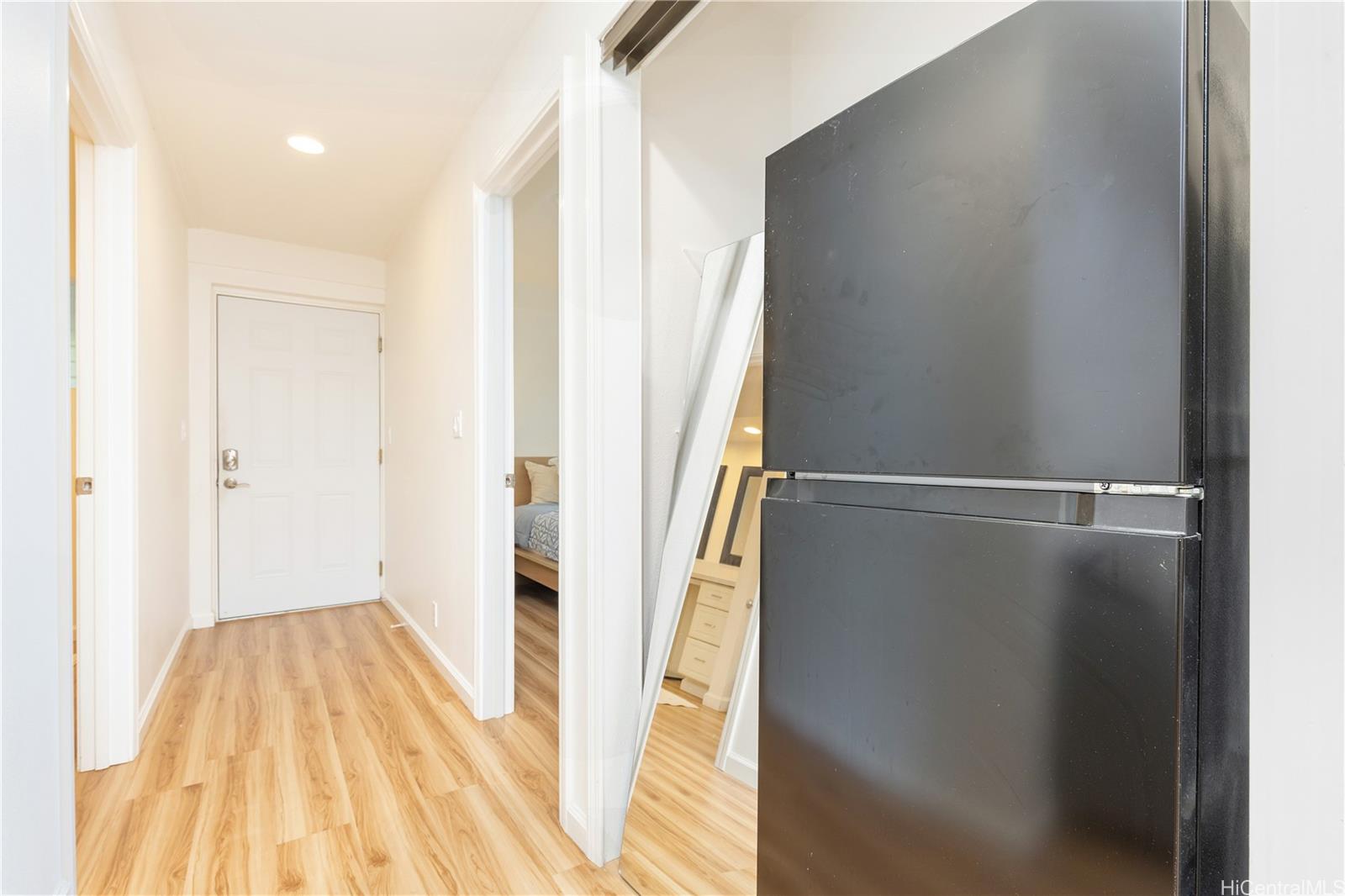 3024 Lakimau Street Honolulu - Multi-family - photo 19 of 25