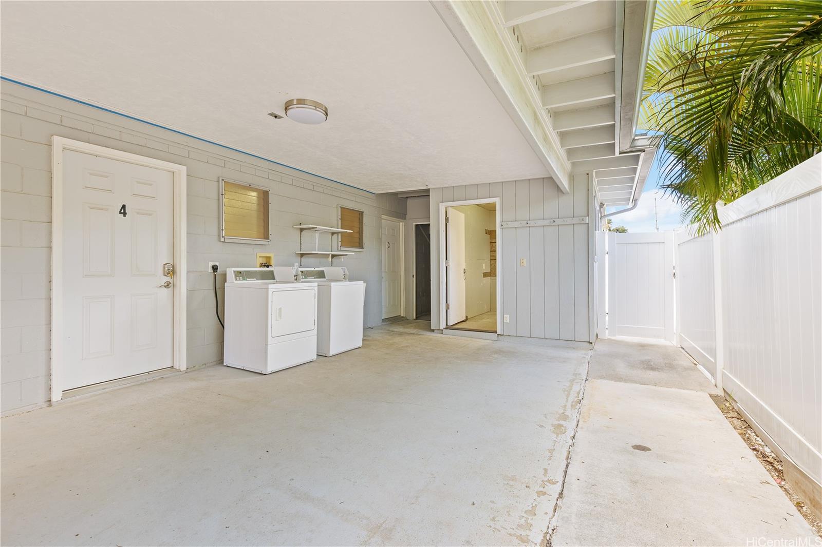 3024 Lakimau Street Honolulu - Multi-family - photo 24 of 25