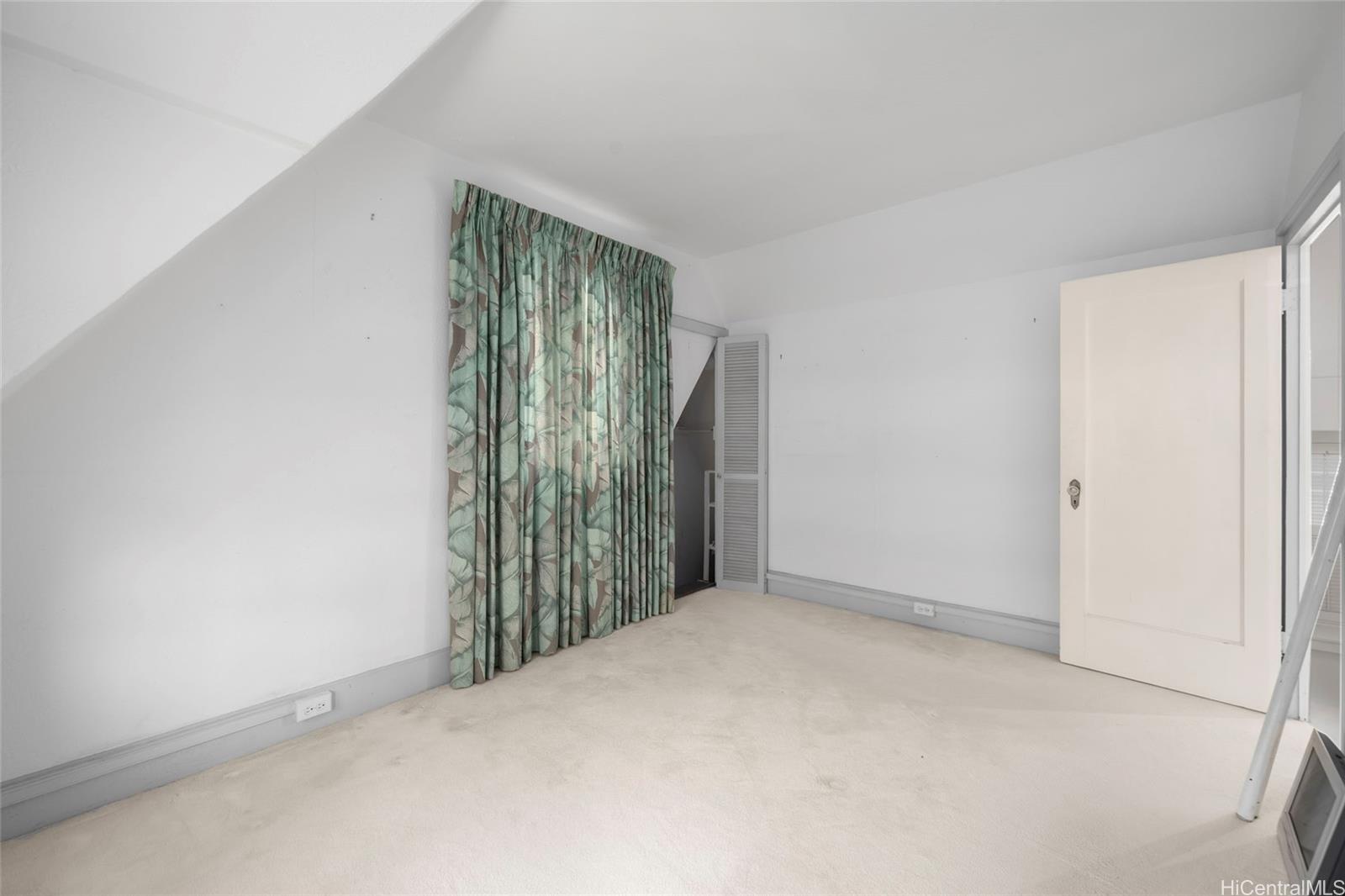 3027  Kalakaua Ave Diamond Head, Diamond Head home - photo 19 of 20