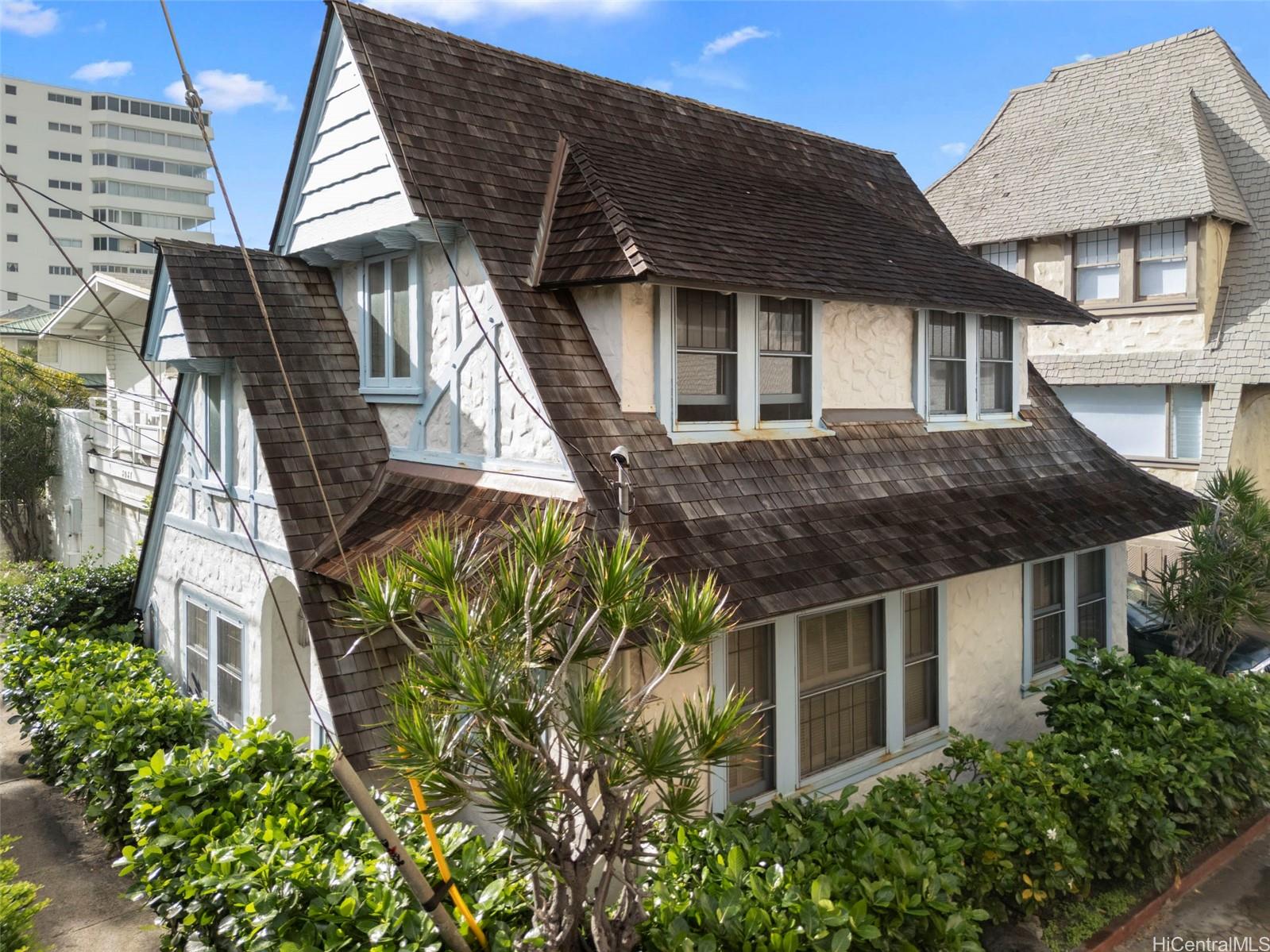 3027  Kalakaua Ave Diamond Head, Diamond Head home - photo 6 of 20