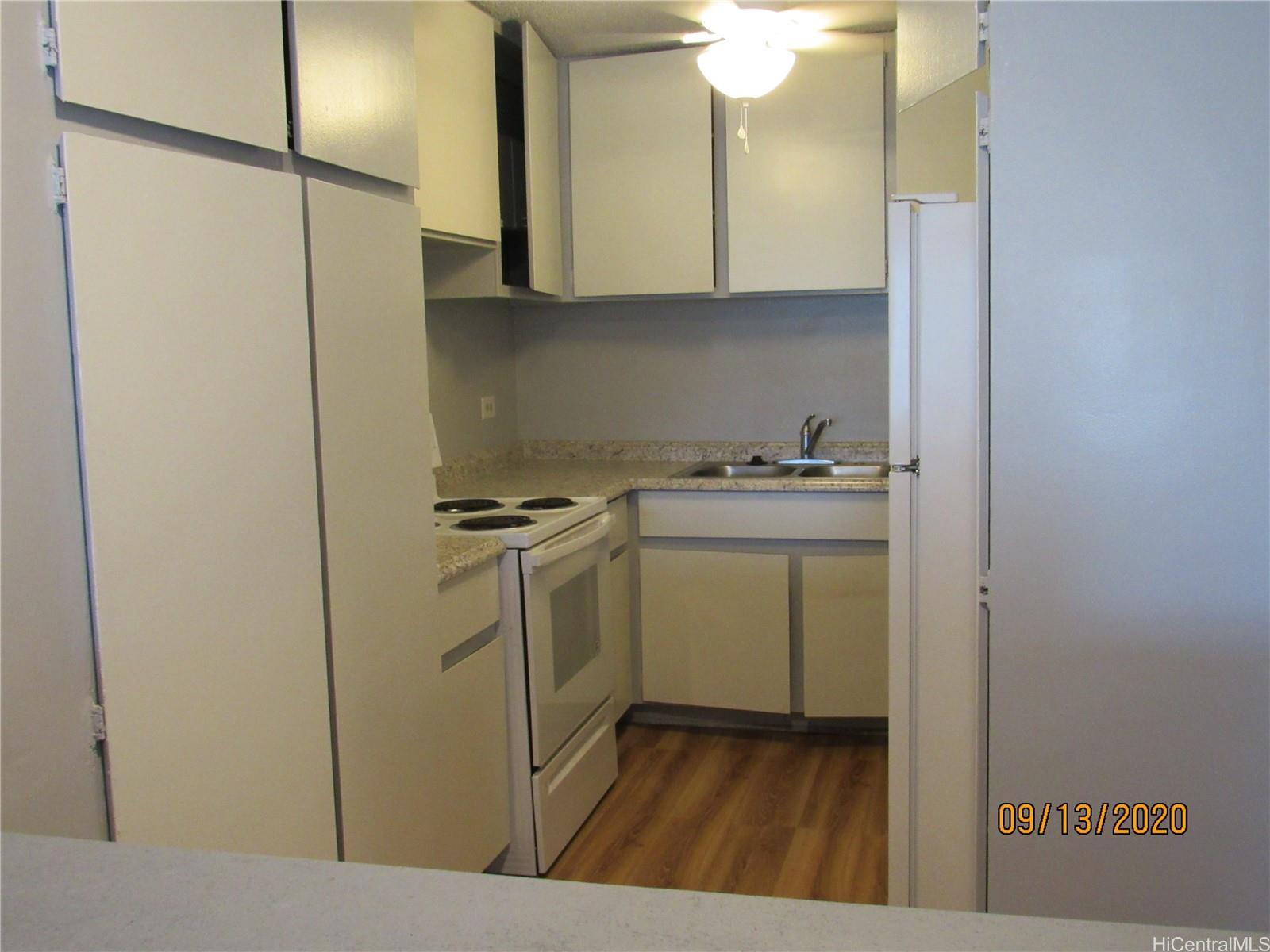 303 Liliuokalani Ave Honolulu - Rental - photo 8 of 15