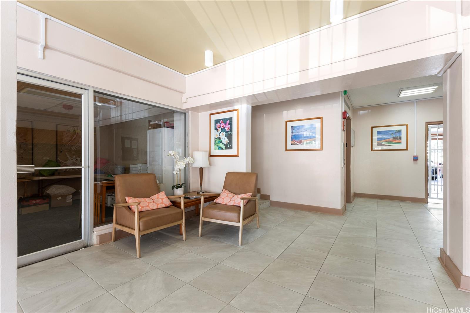 King Kalani condo # 304, Honolulu, Hawaii - photo 20 of 22