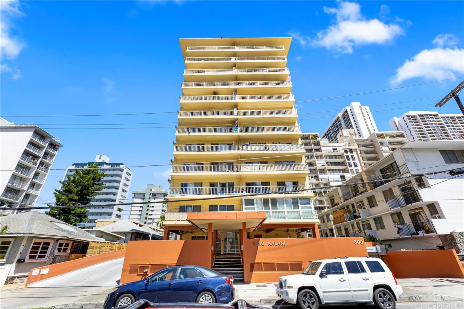 King Kalani condo # 304, Honolulu, Hawaii - photo 21 of 22