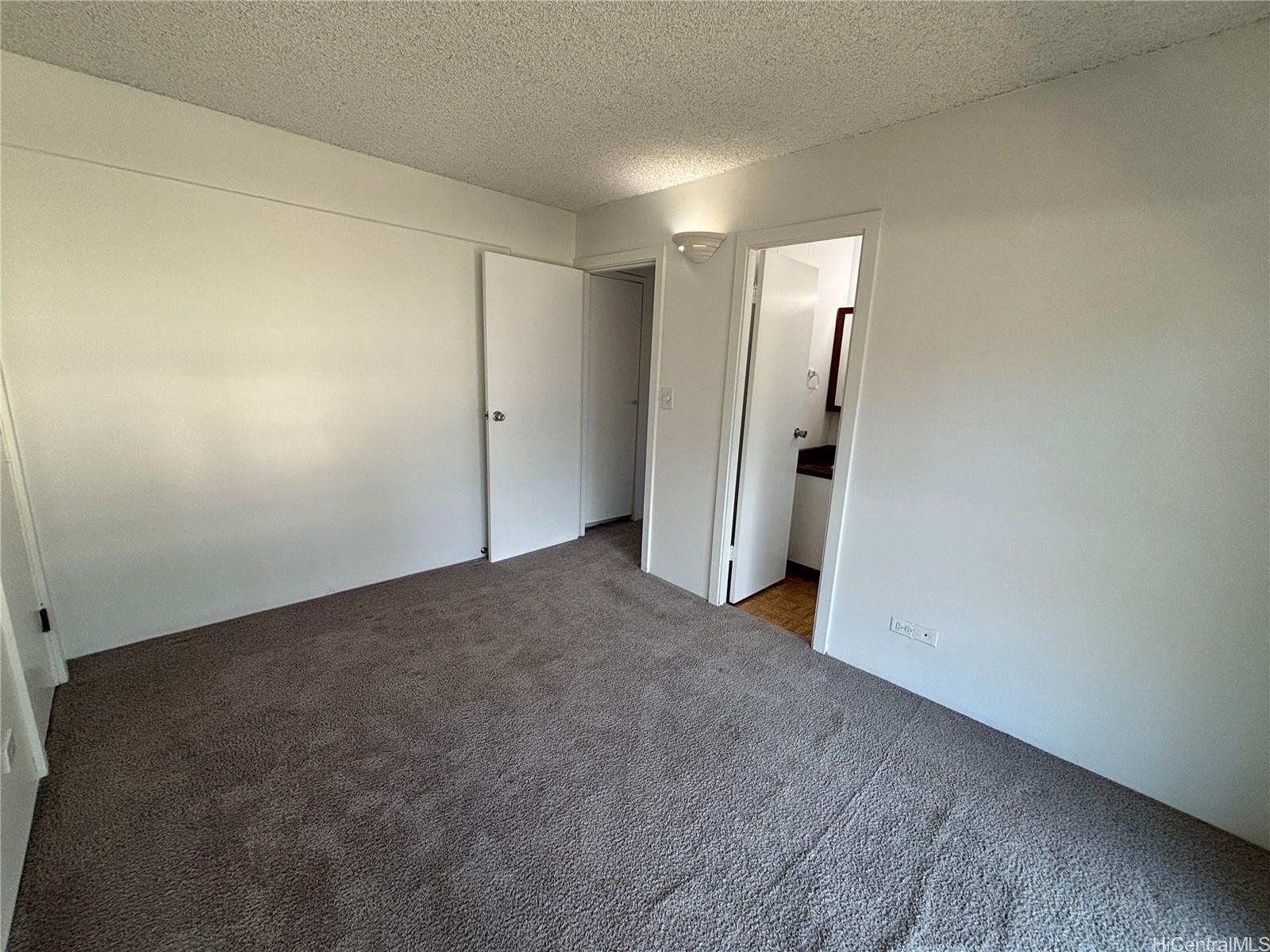 303 Liliuokalani Ave Honolulu - Rental - photo 4 of 10