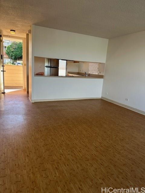 3030 Ala Ilima St Honolulu - Rental - photo 2 of 14