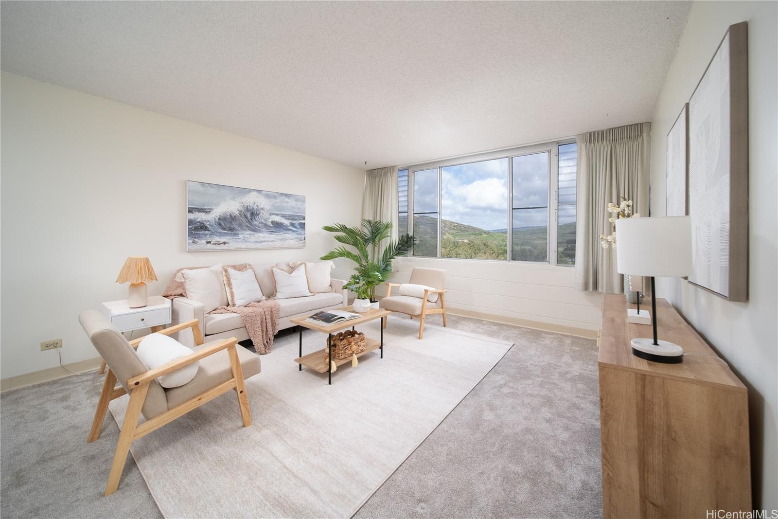 Lakeside Manor condo # 907, Honolulu, Hawaii - photo 4 of 25