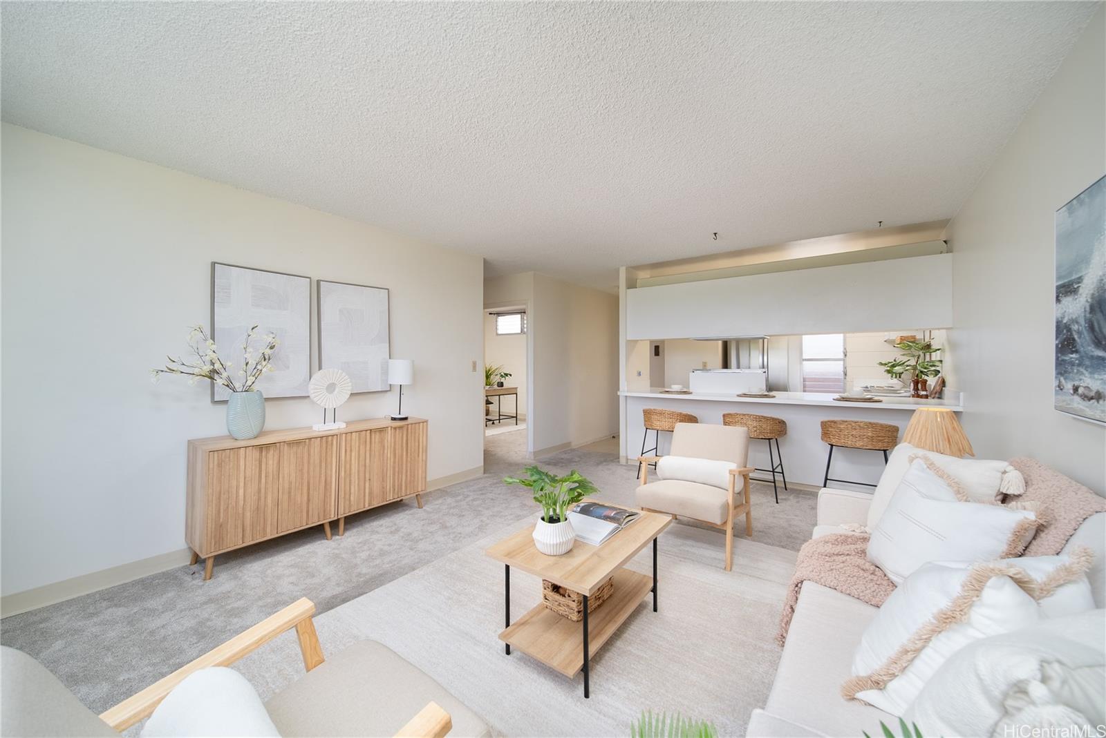 Lakeside Manor condo # 907, Honolulu, Hawaii - photo 6 of 25