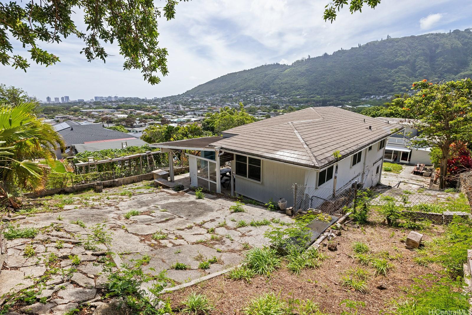 3030  Kahaloa Drive Manoa-woodlawn, Honolulu home - photo 6 of 9