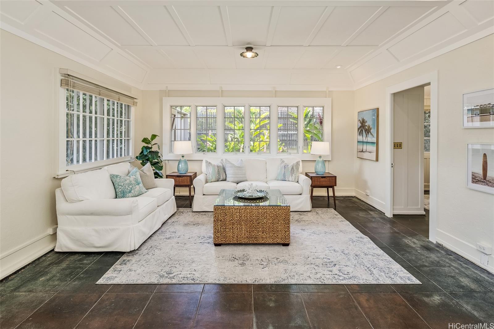 3030 Kalakaua Ave Honolulu - Rental - photo 2 of 24