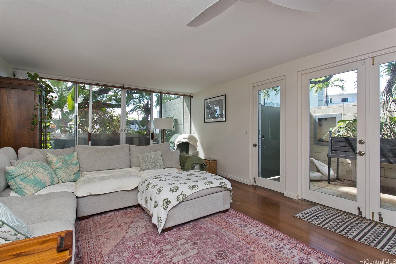 3030 Pualei Circle townhouse # 101, Honolulu, Hawaii - photo 3 of 20